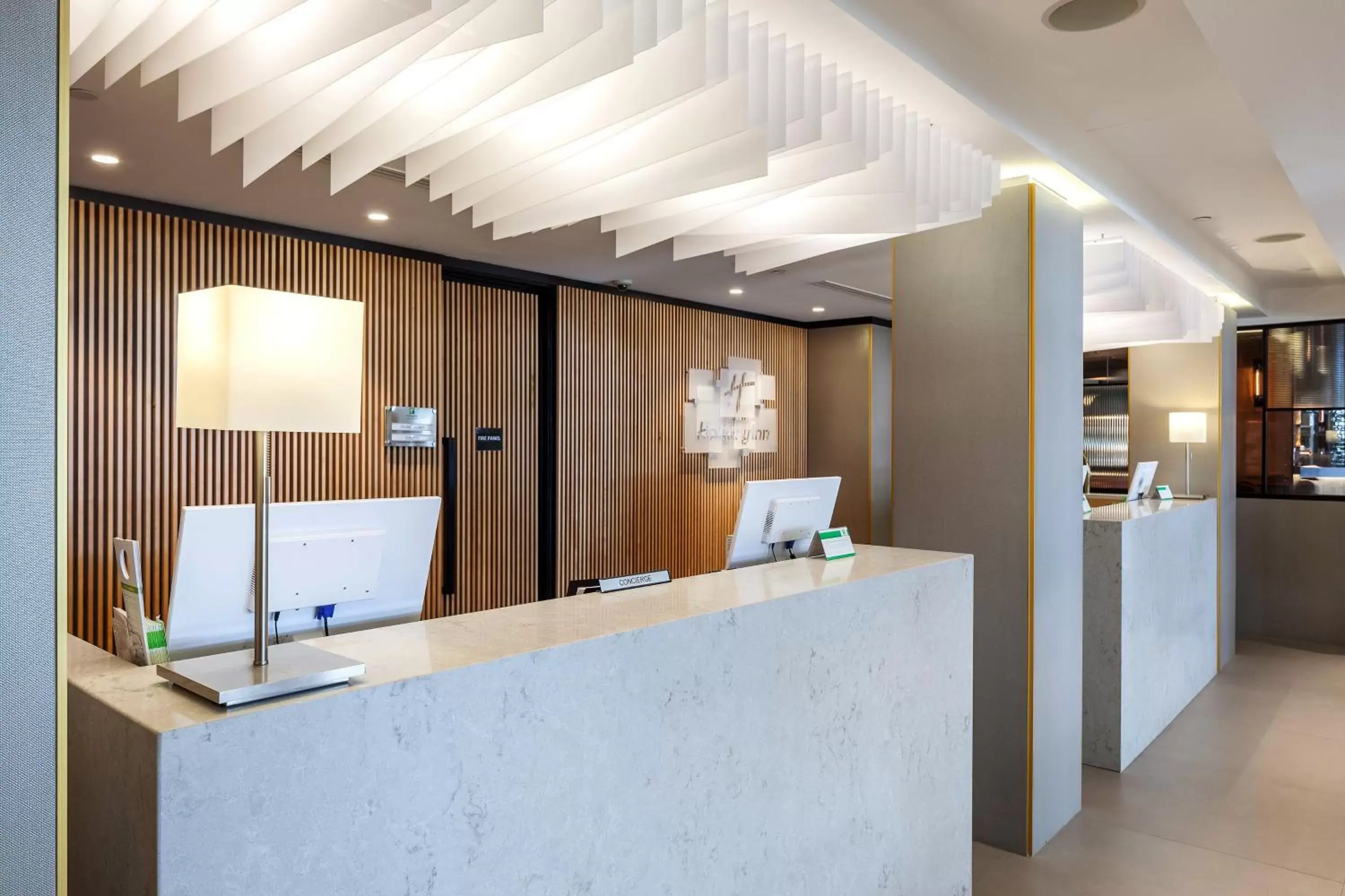 Property building, Lobby/Reception in Holiday Inn Perth City Centre, an IHG Hotel