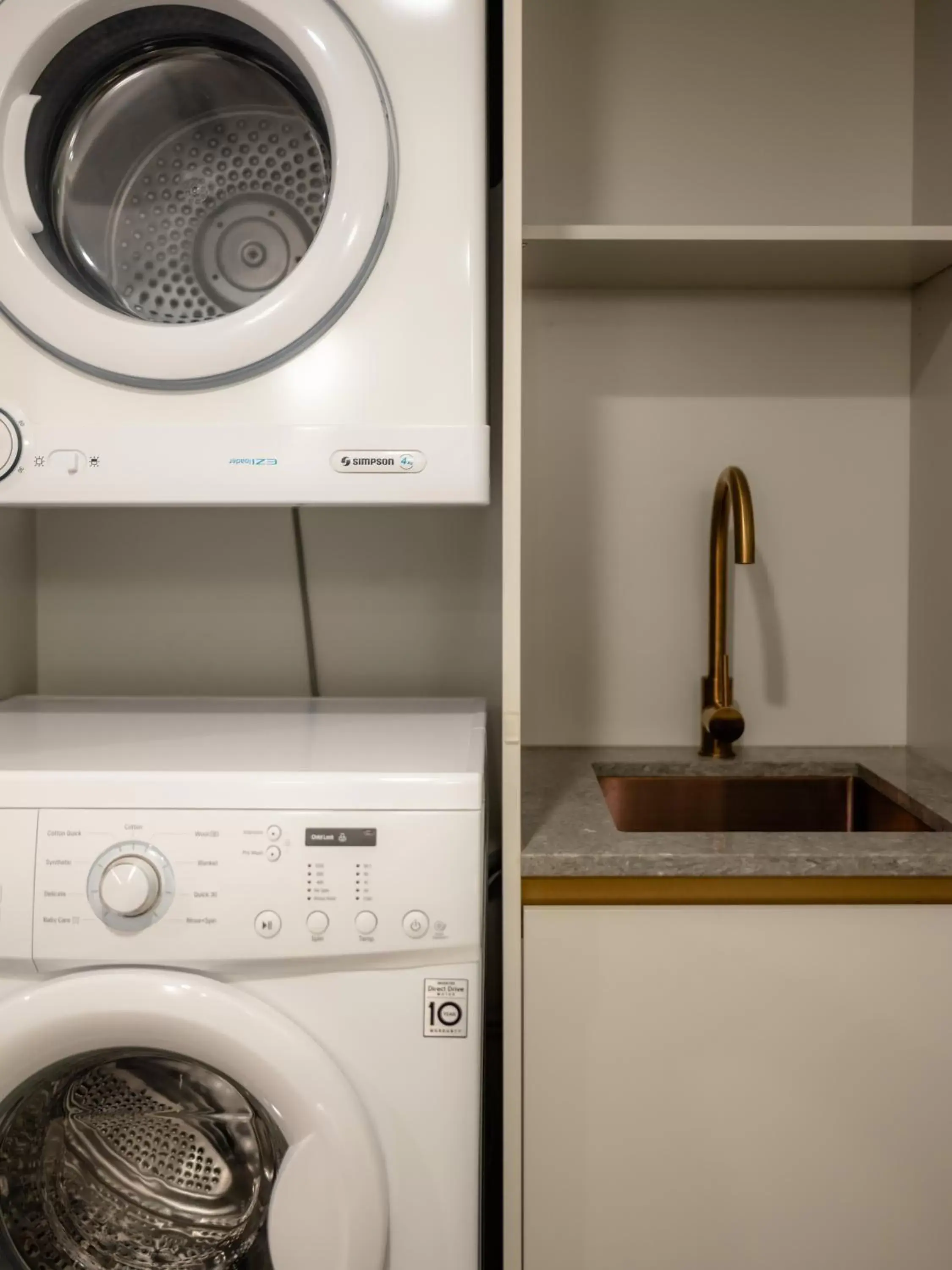 laundry, Kitchen/Kitchenette in Salamanca Suites