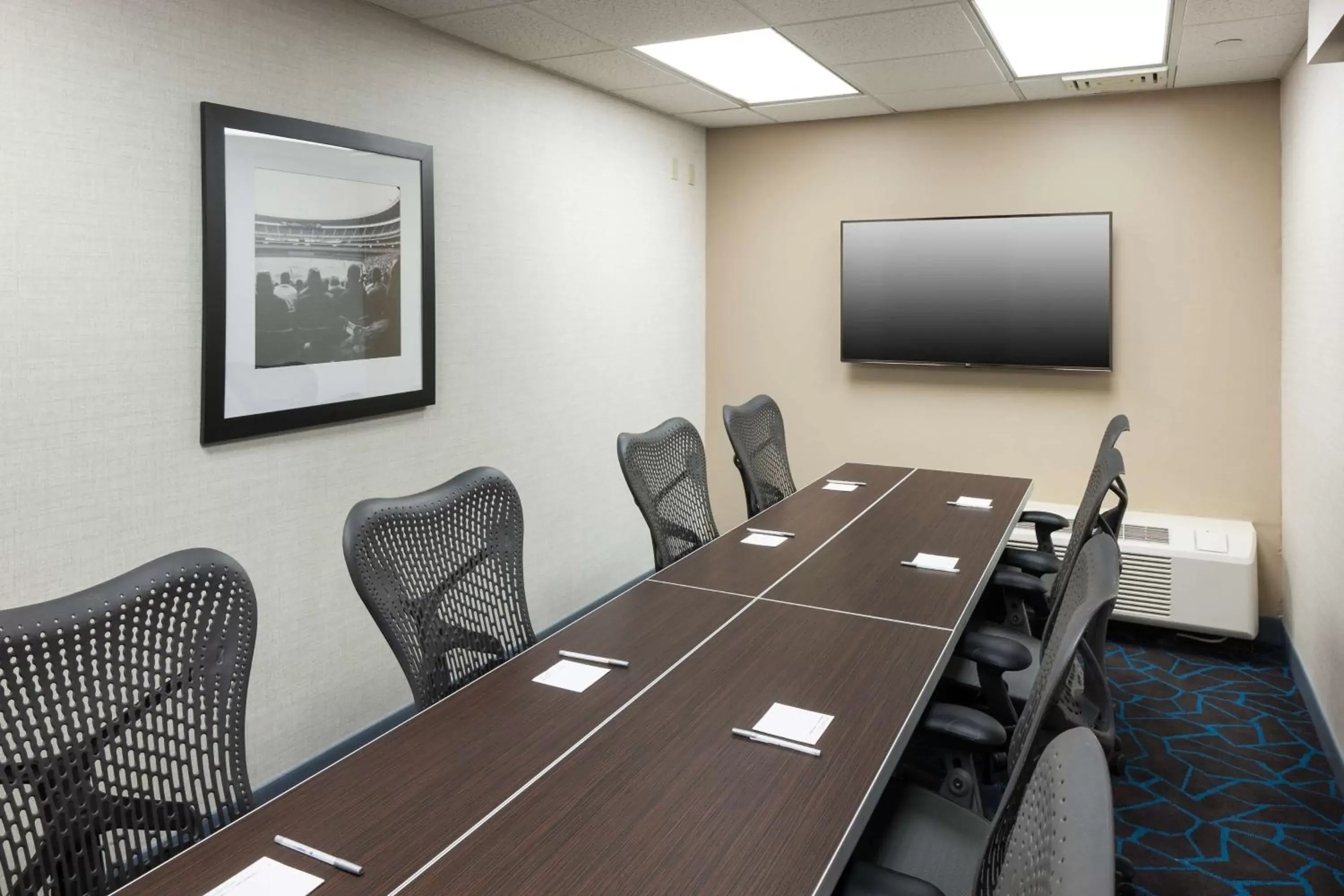 Meeting/conference room, Business Area/Conference Room in Hampton Inn Kansas City Liberty