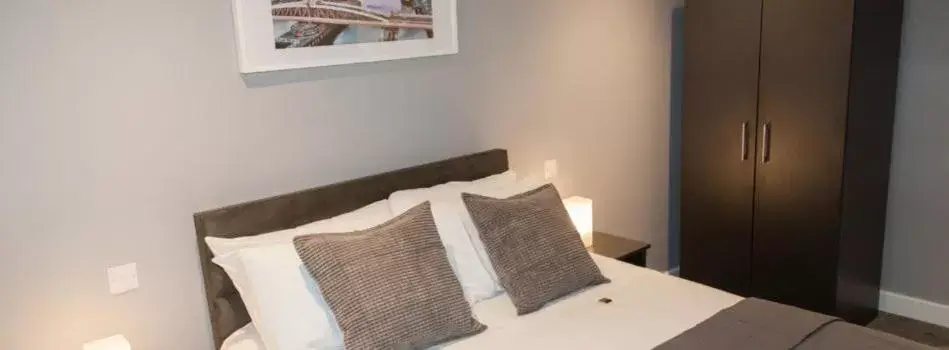 Bed in Dream Apartments Quayside