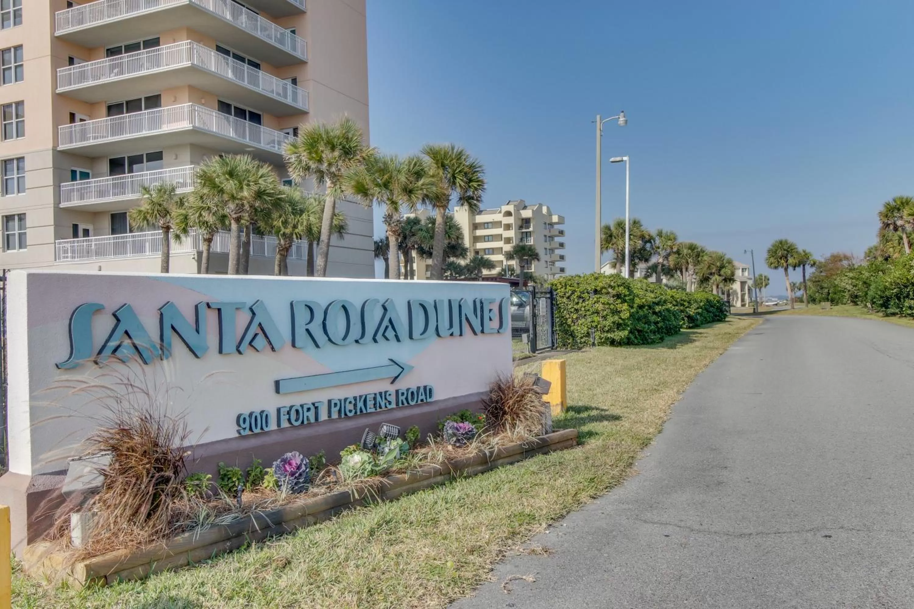 Property Building in Dunes on the Bay