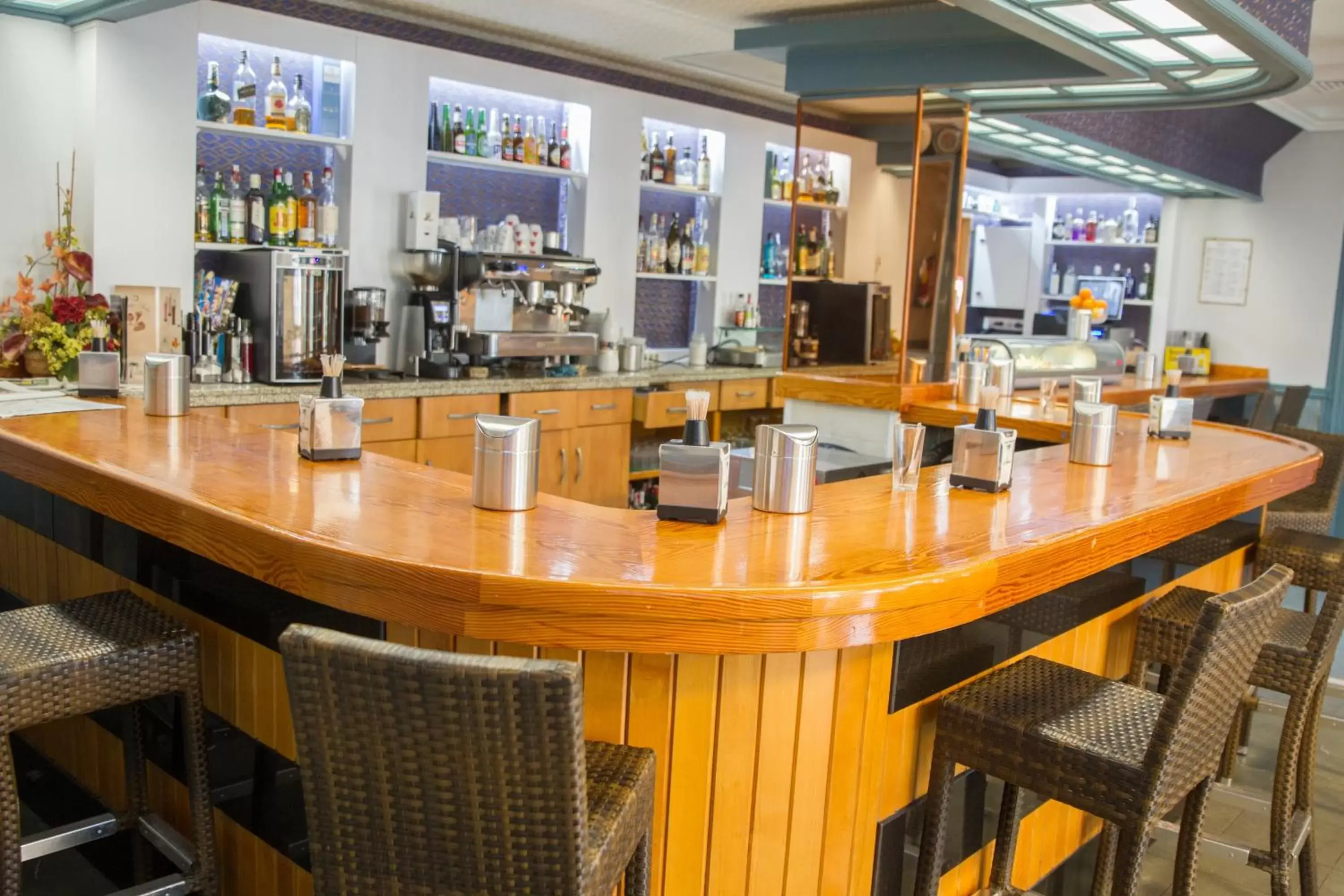 Lounge or bar, Restaurant/Places to Eat in Hostal La Palmera