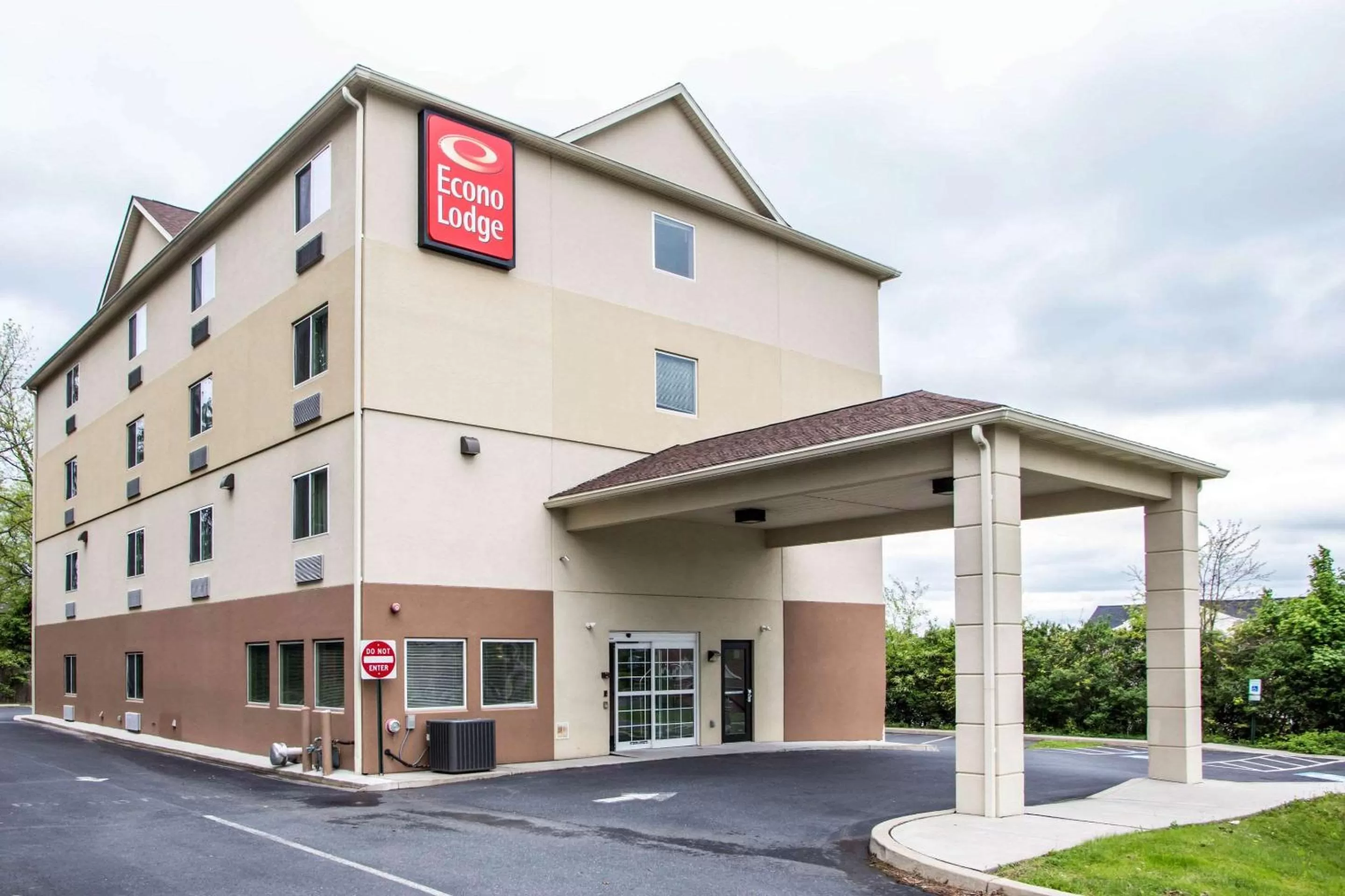 Property building in Econo Lodge Harrisburg - Hershey