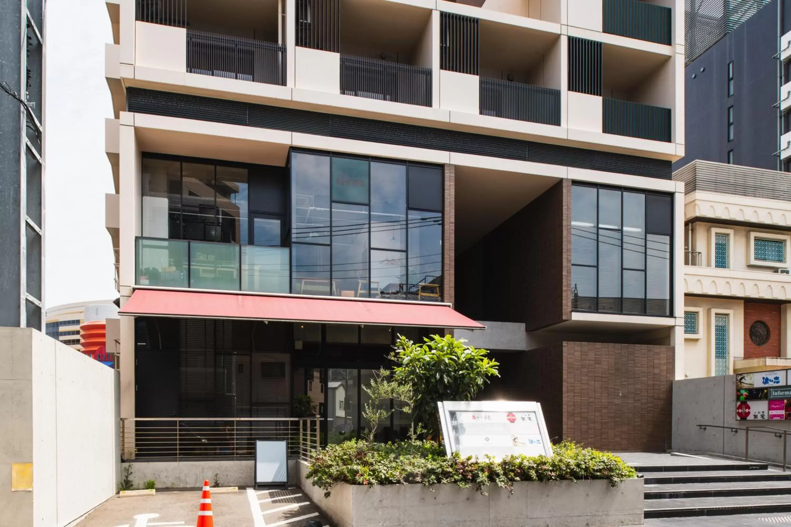 Facade/entrance, Property Building in HOTEL THE HAKATA TERRACE