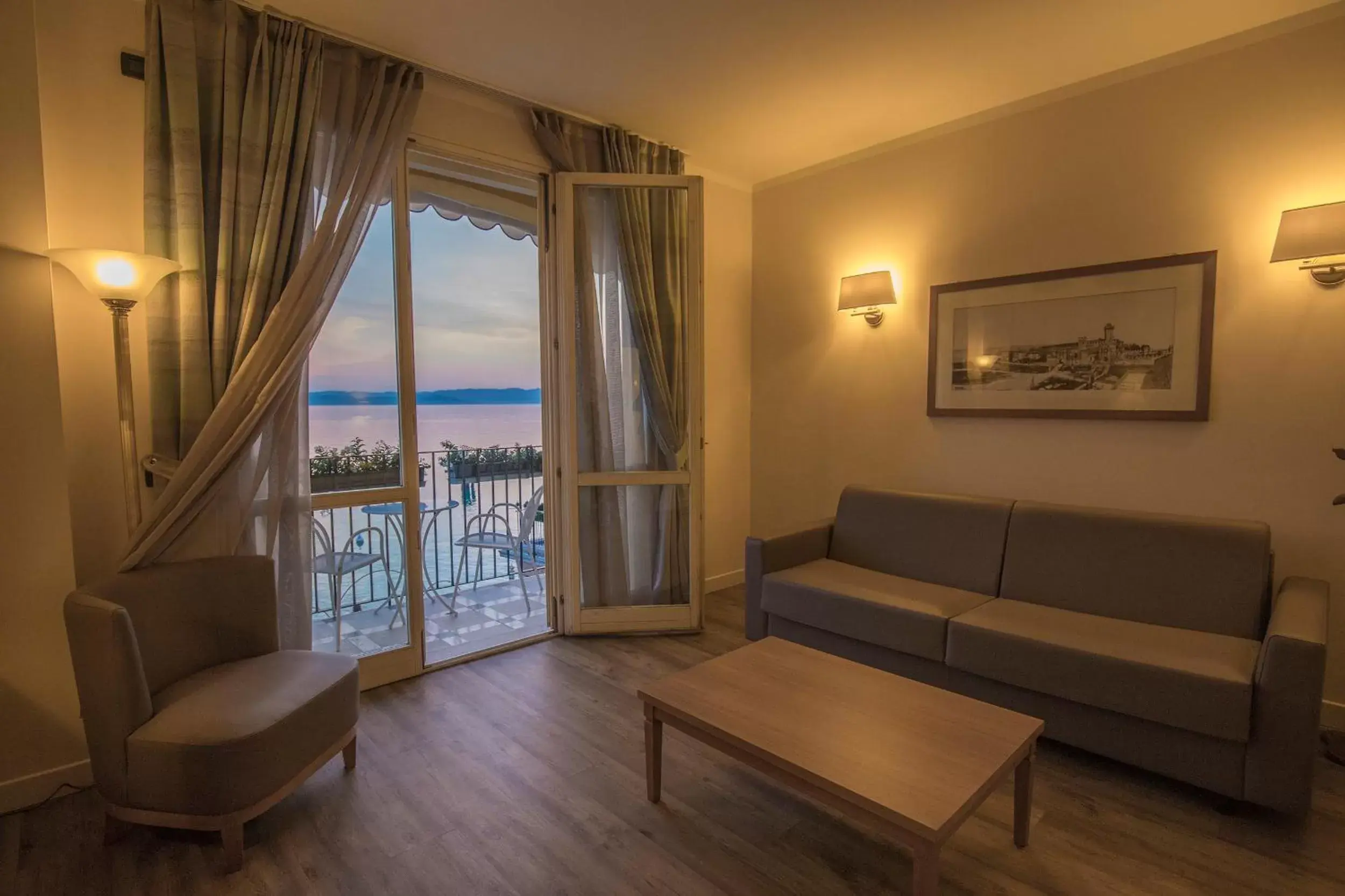 Seating Area in Hotel Sirmione