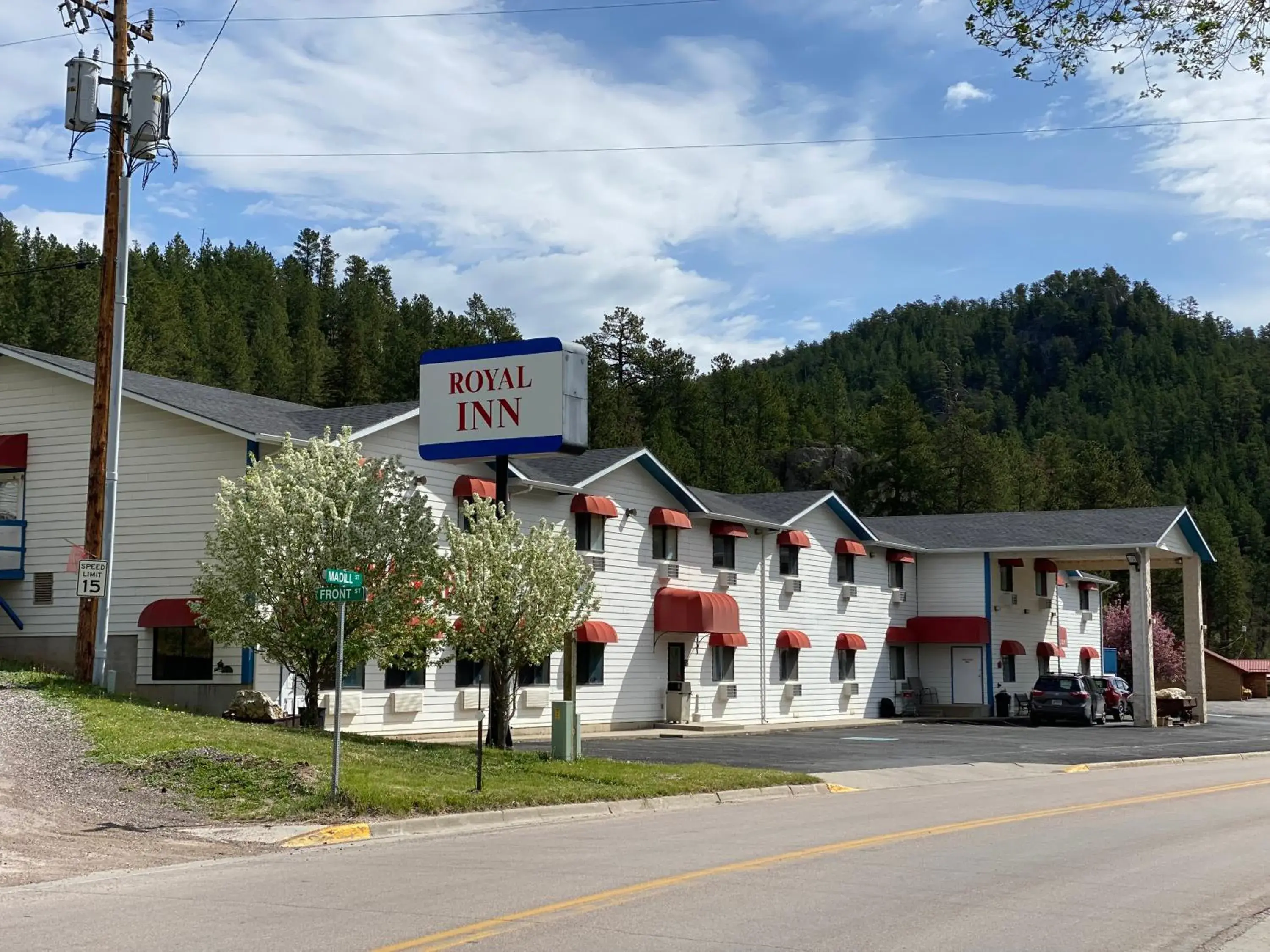 Property Building in Royal Inn Keystone