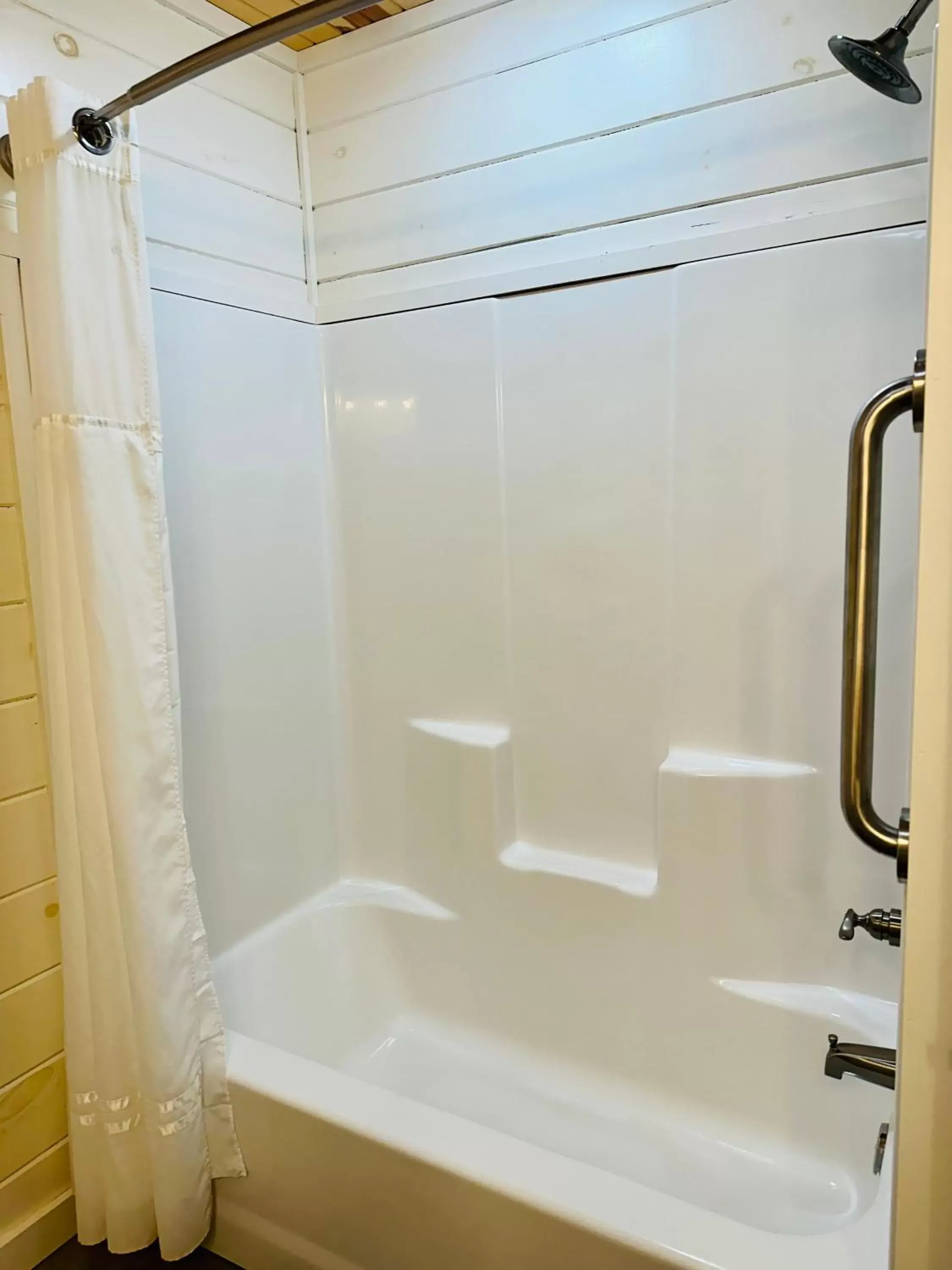 Shower, Bathroom in Knotty Squirrel Cabins