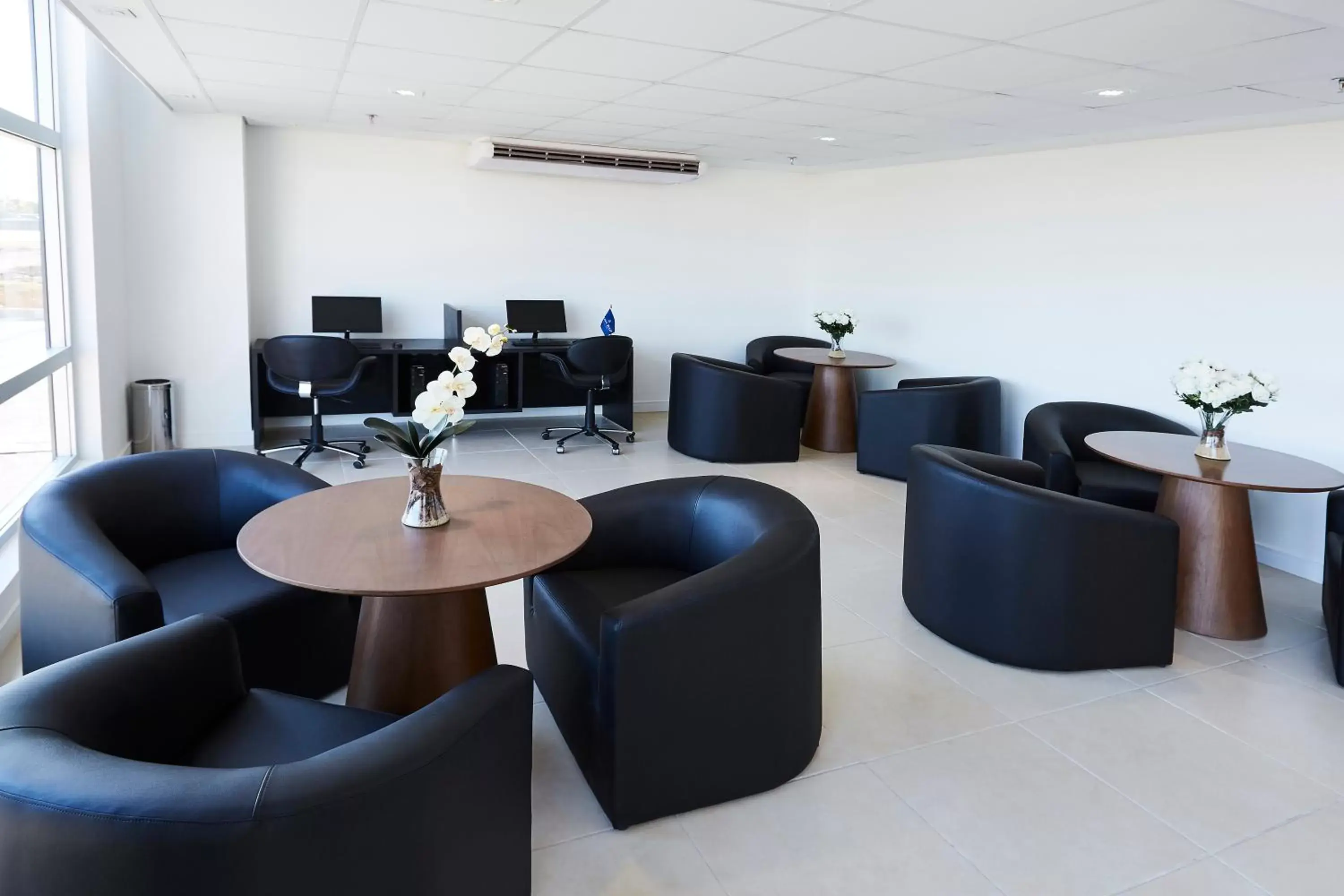 Lobby or reception in Tulip Inn Itaguai Lobby or reception in Tulip Inn Itaguai