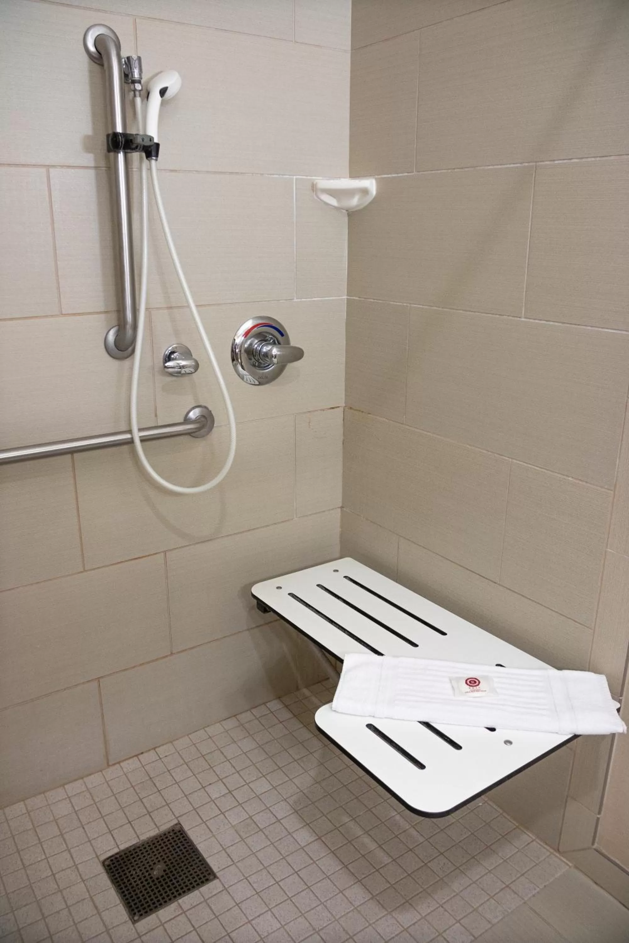 Shower in Comfort Inn Sioux City South