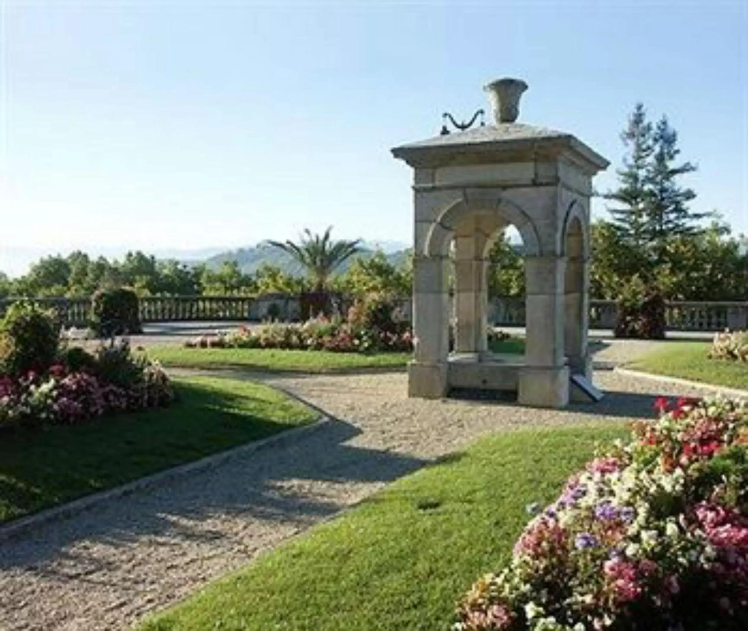 Area and facilities, Garden in Hôtel Adour