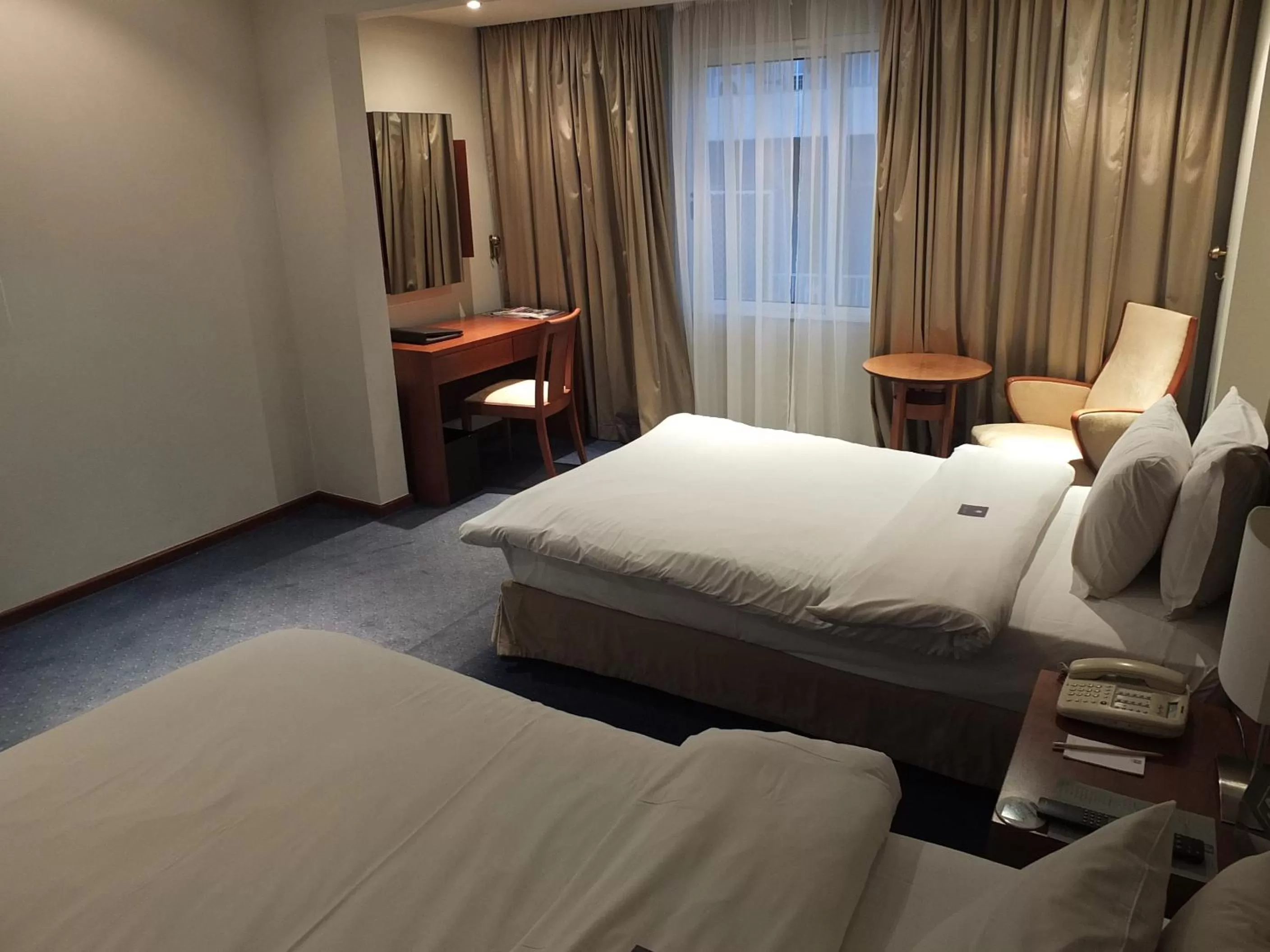 Bed in Plaza Hotel Beirut