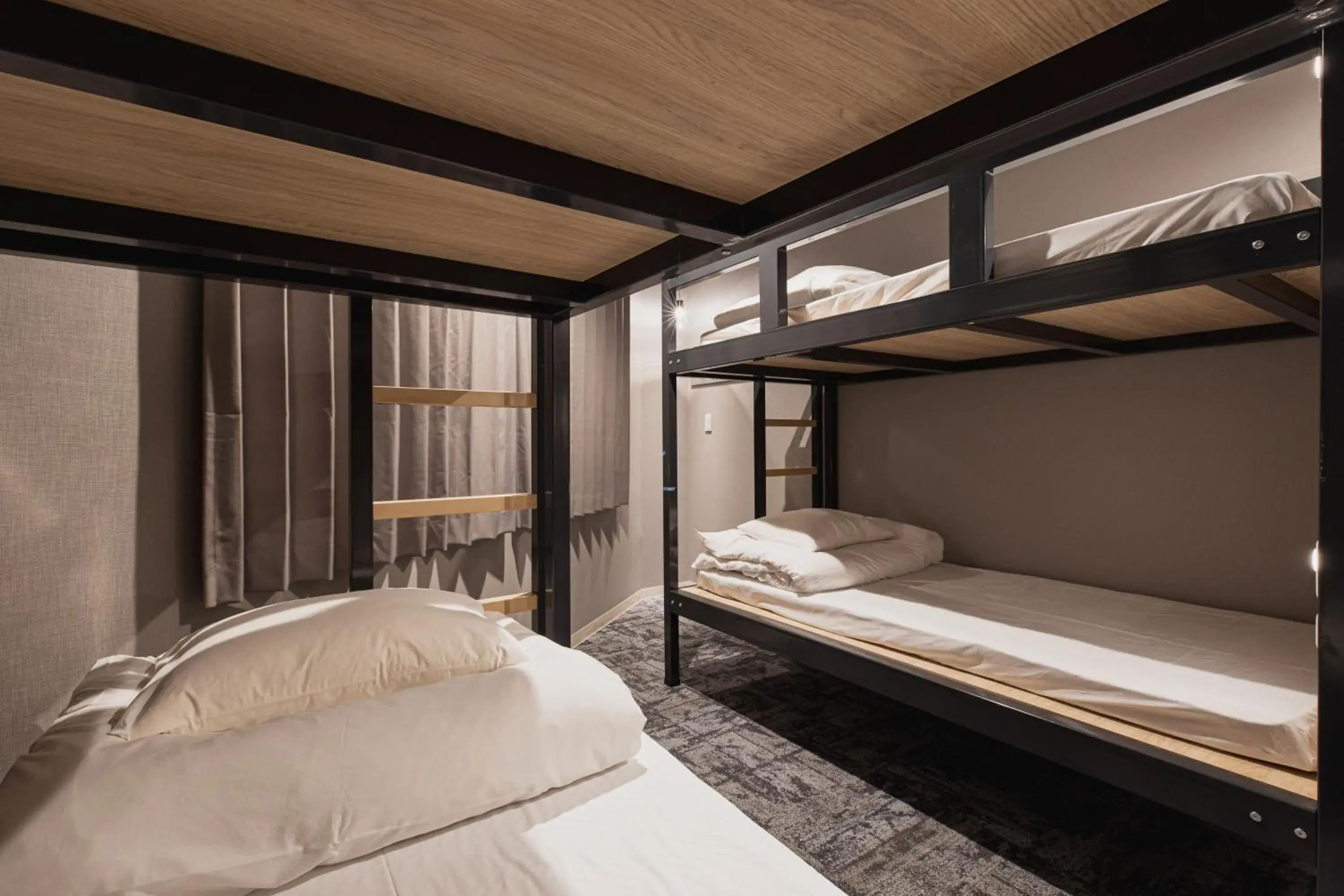 Bedroom, Bunk Bed in Mash Cafe & Bed NAGANO