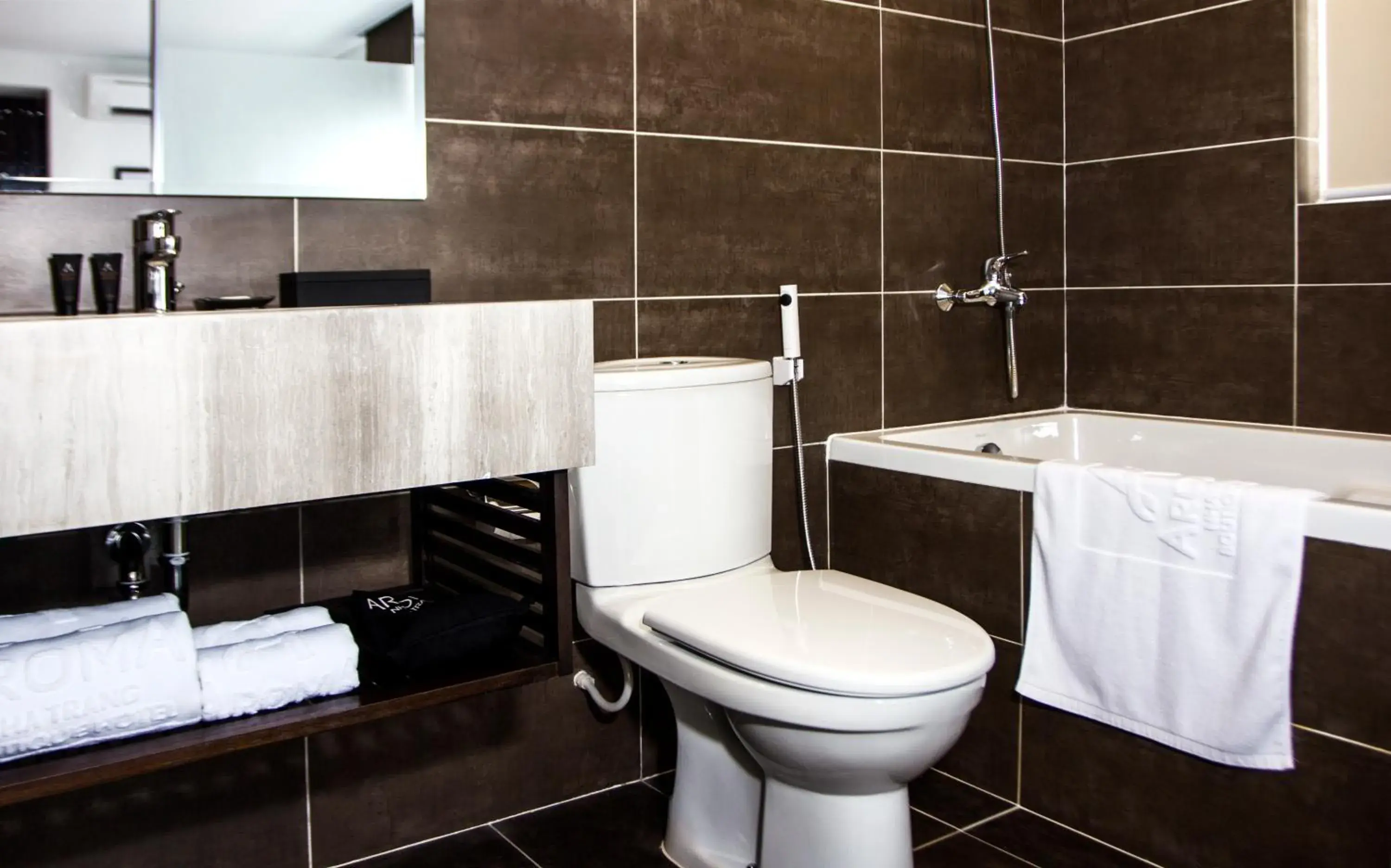 Bathroom in Aroma Nha Trang Boutique Hotel