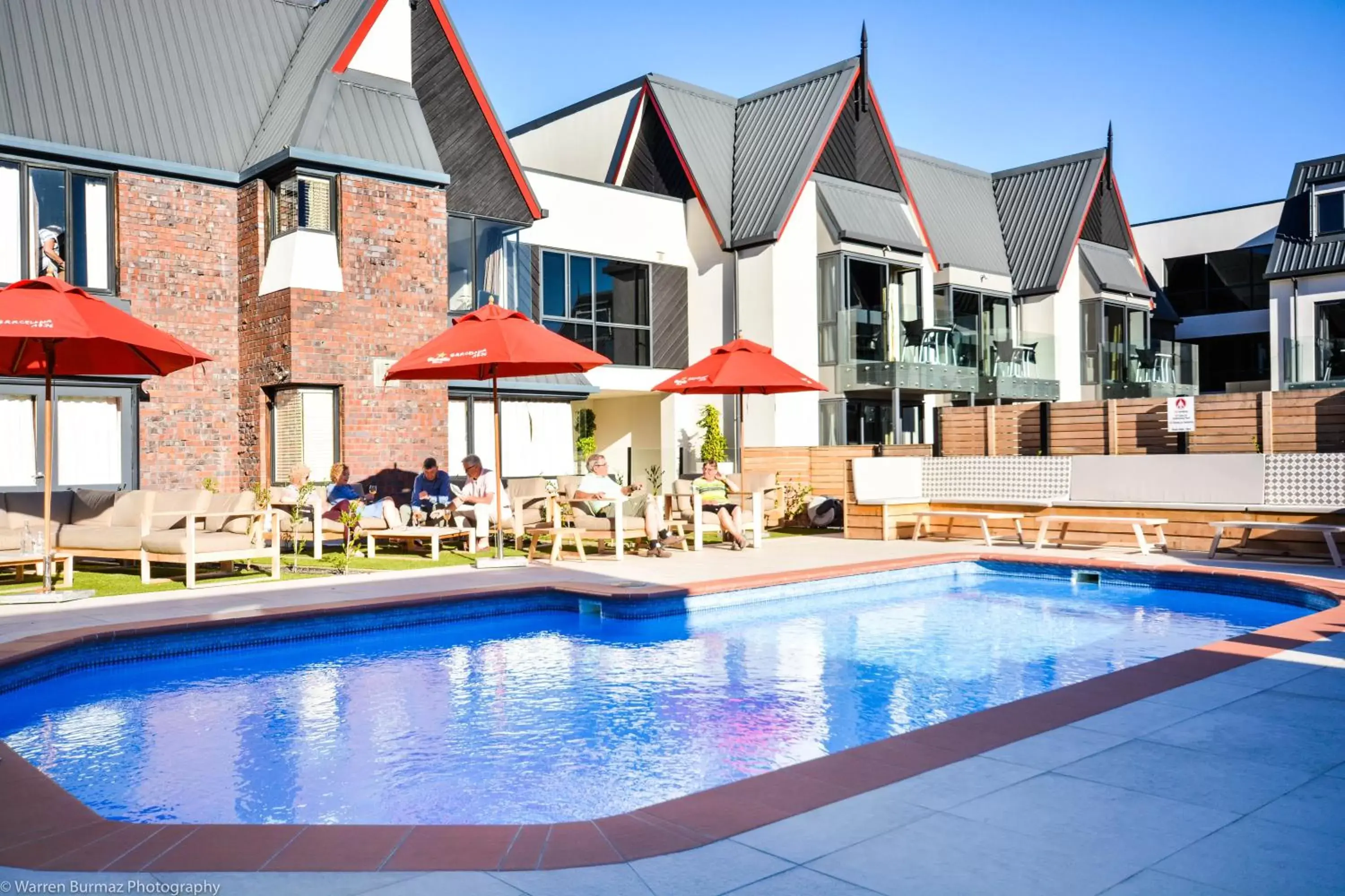 Swimming pool in Chateau Marlborough Hotel