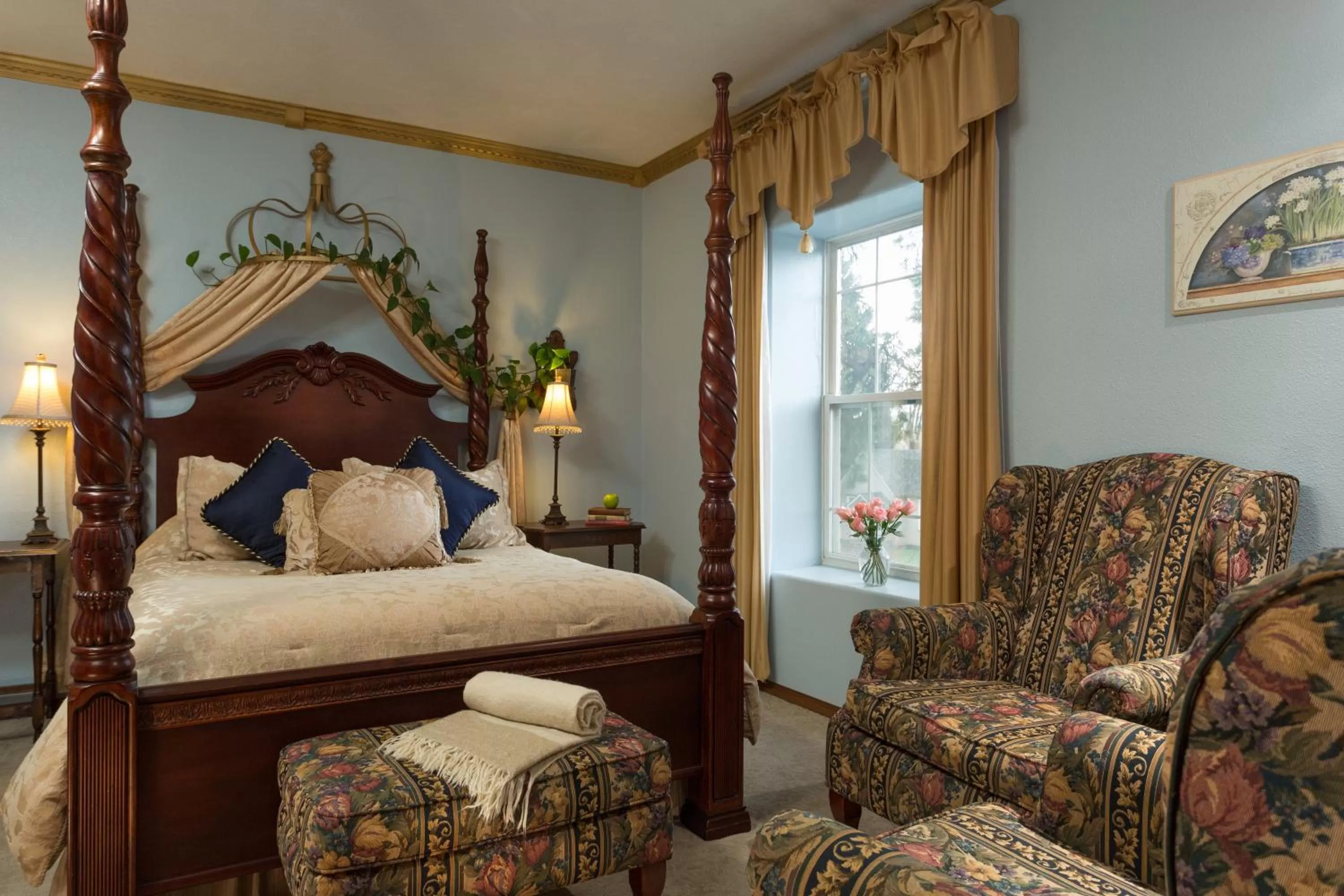 Bed in The Roosevelt Inn