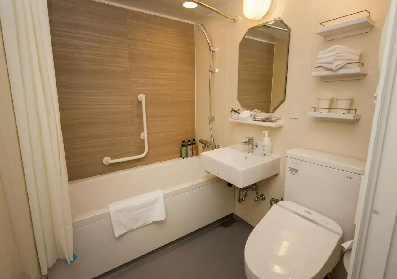 Bathroom in Hotel Monterey Fukuoka