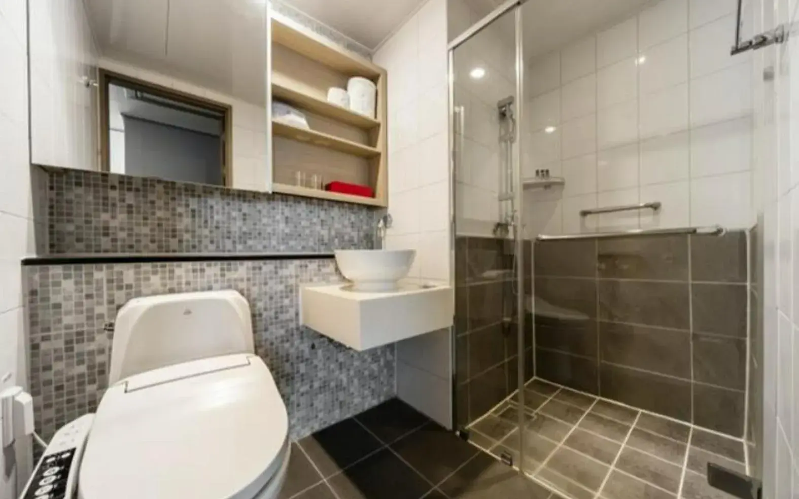 Toilet, Bathroom in Ramada by Wyndham Seoul Dongdaemun