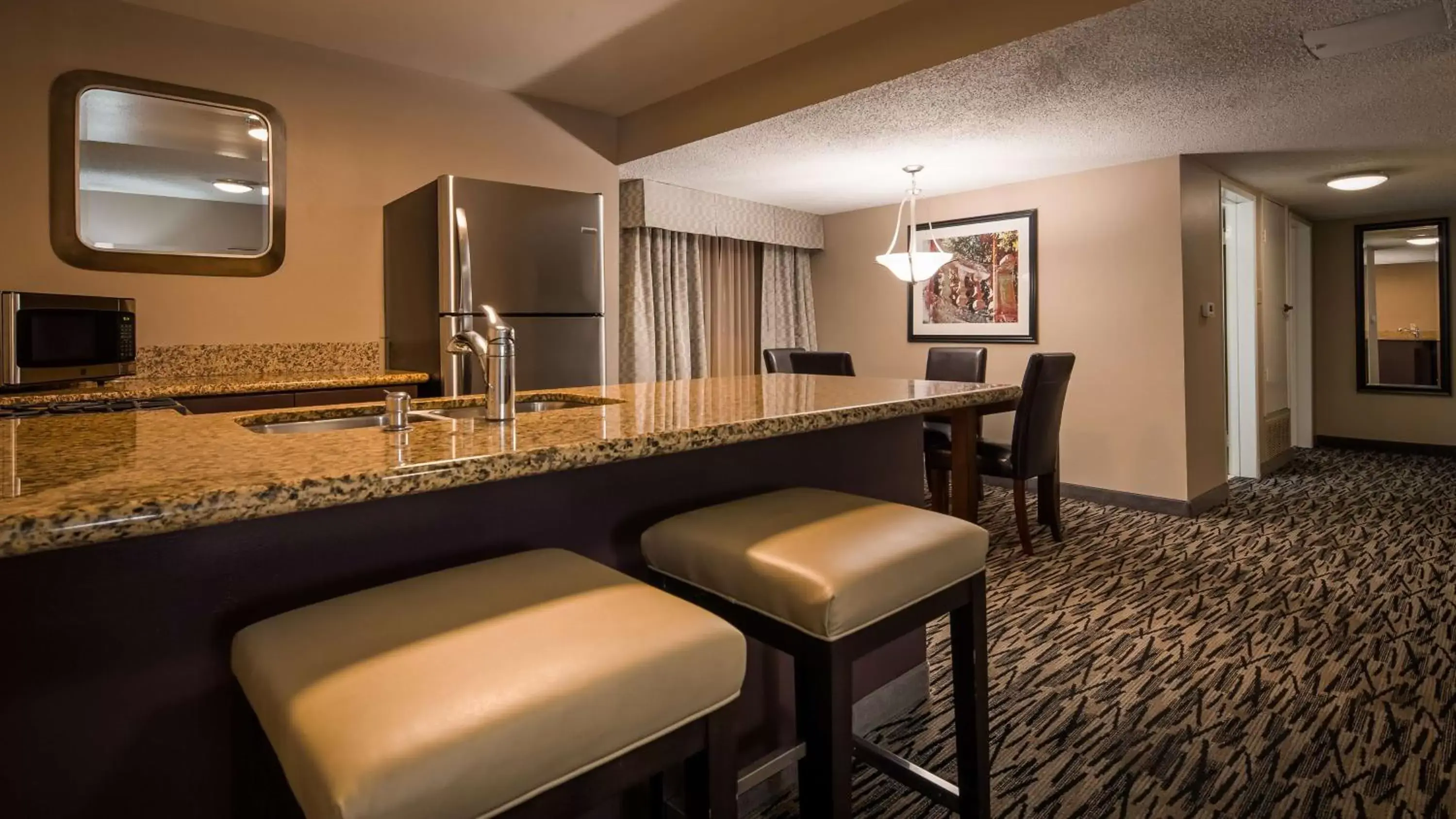 Photo of the whole room, Kitchen/Kitchenette in Best Western Los Alamitos Inn & Suites