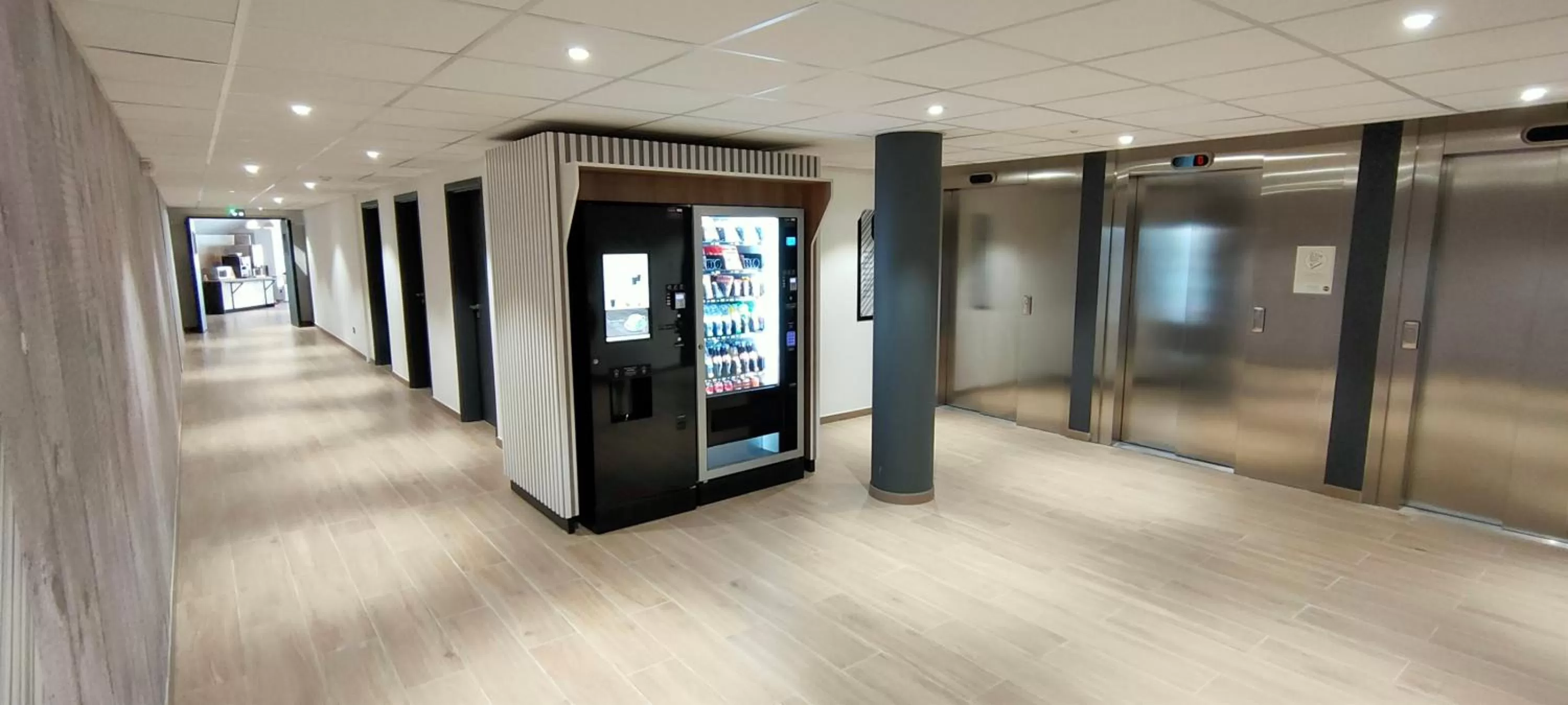 On-site shops in B&B HOTEL Nice Aéroport Arenas