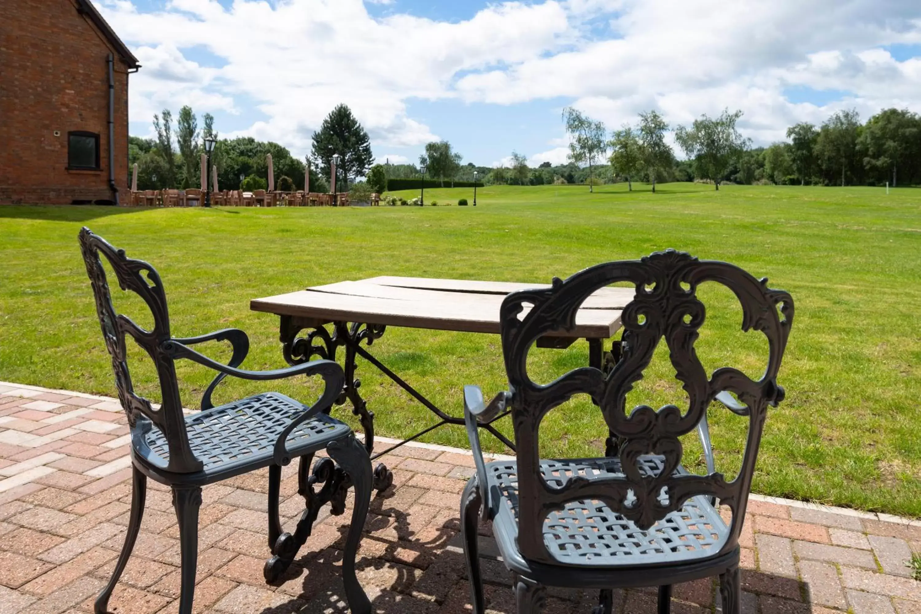 Patio in The Stratford Park Hotel & Golf Club