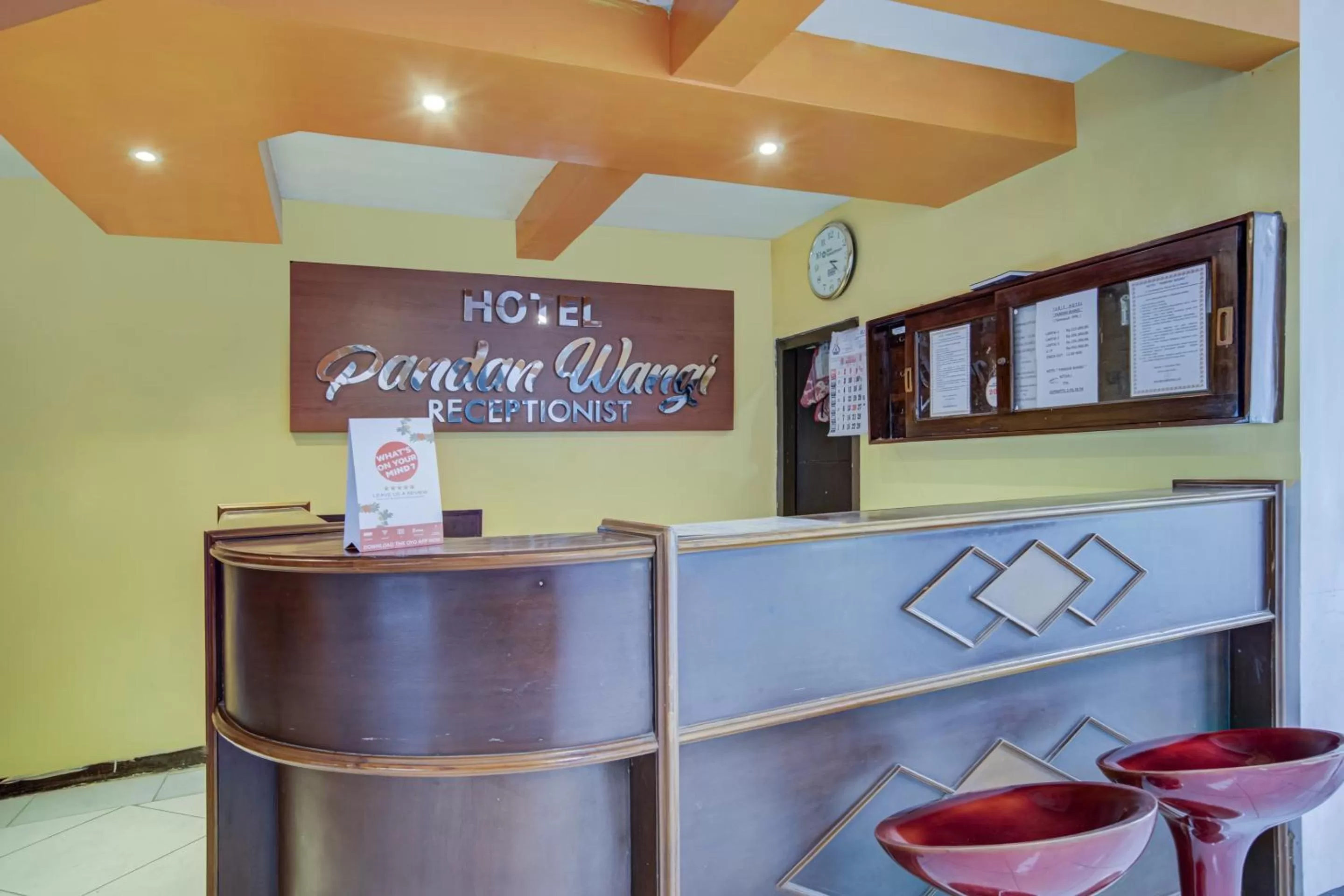 Lobby or reception in OYO 3862 Syariah Hotel Pandan Wangi