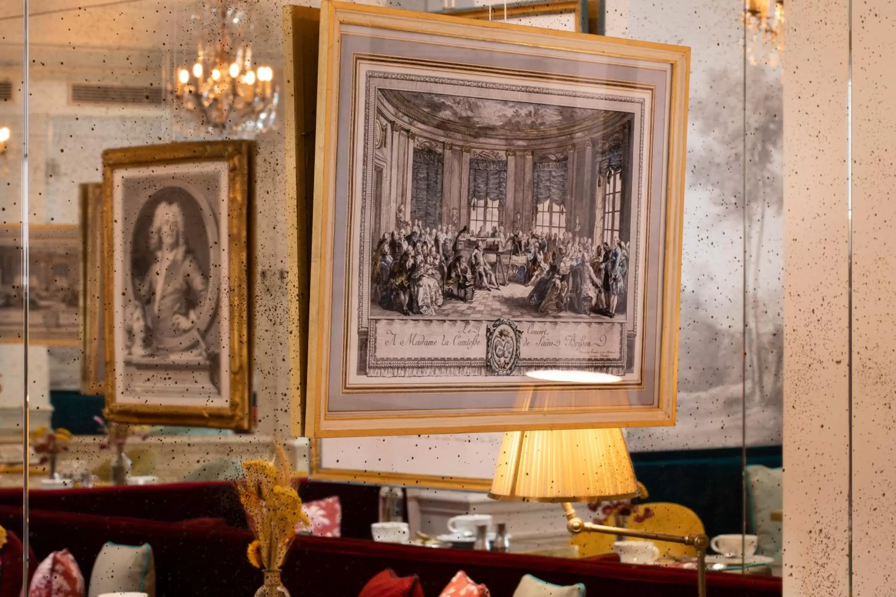 Lounge or bar in Odeon Hotel Lounge or bar in Odeon Hotel