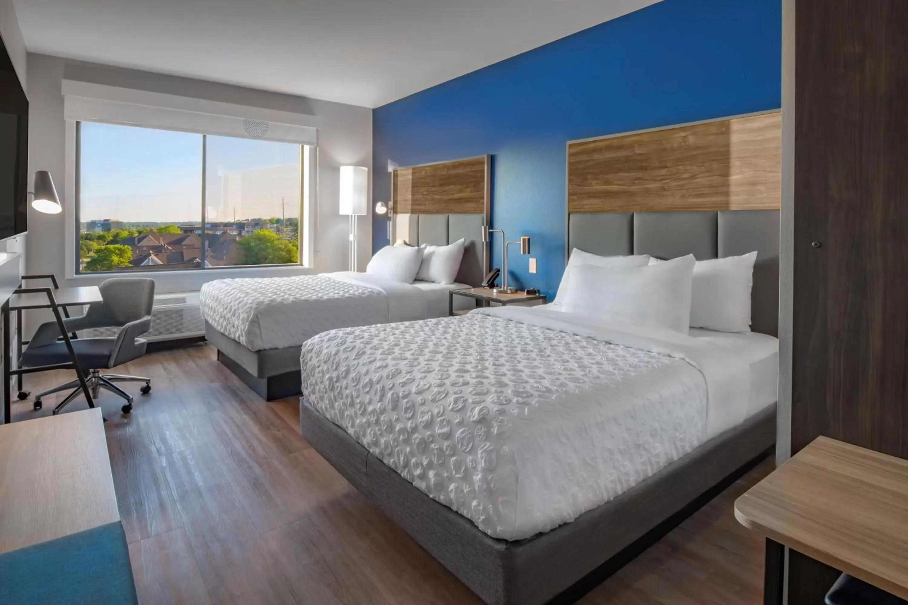 Bedroom, Bed in Tru By Hilton Omaha I 80 At 72Nd Street, Ne