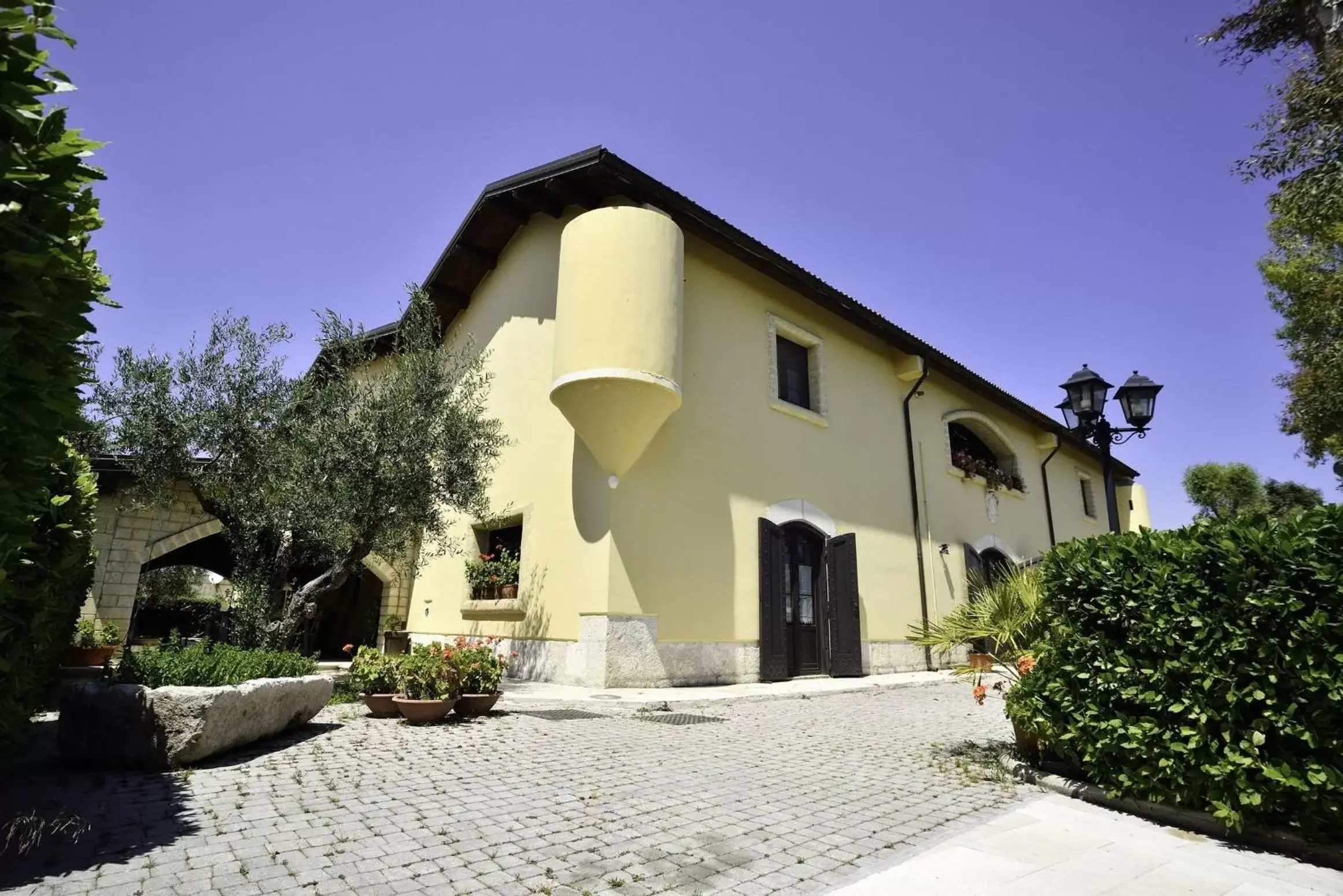 Restaurant/places to eat, Property Building in Hotel Tenuta San Francesco