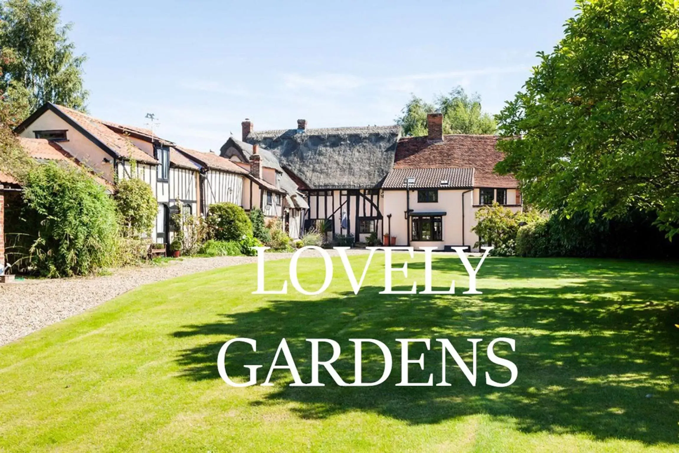 Garden view, Property Building in The Greyhound - Historic former Inn