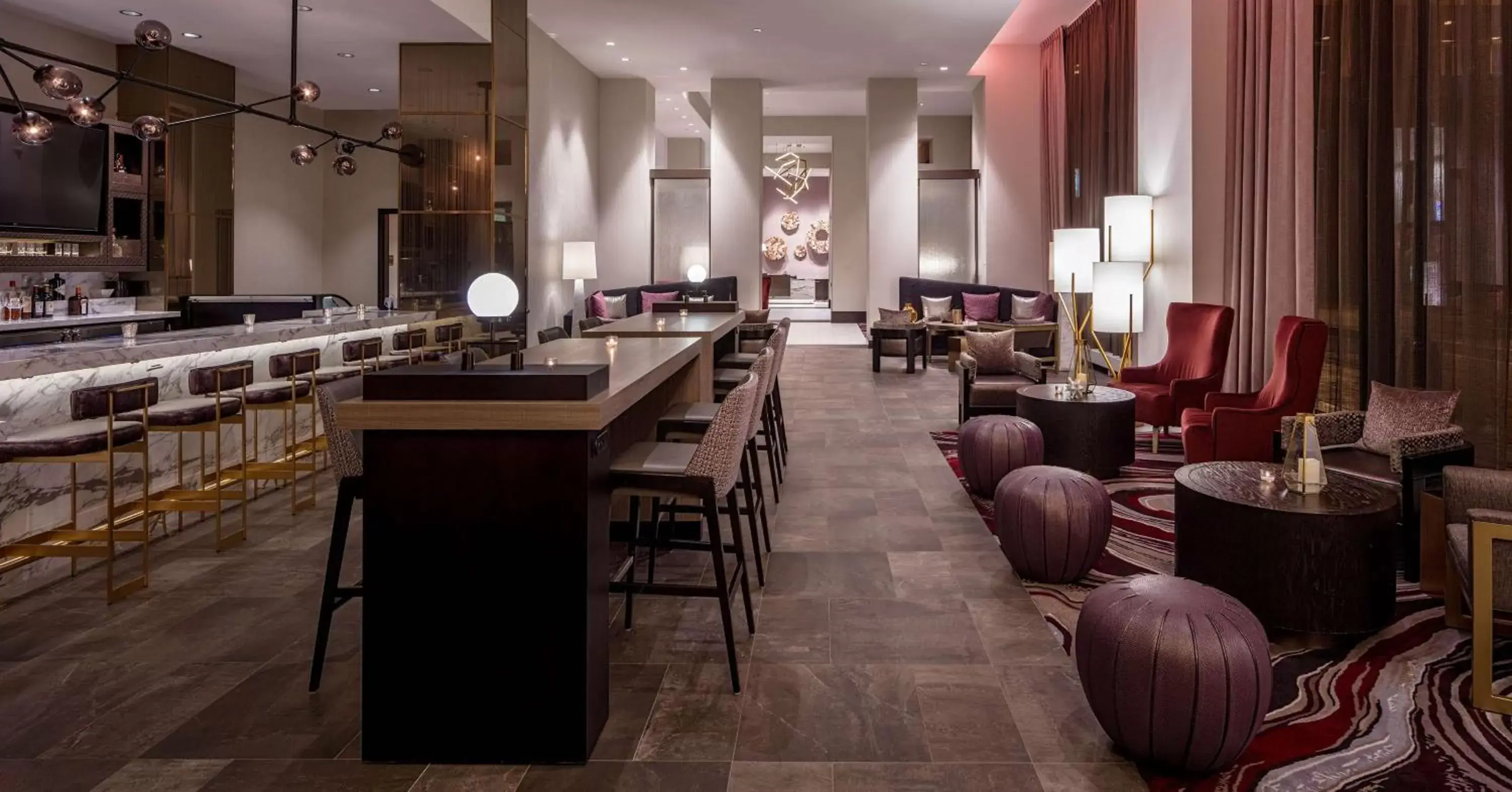 Lounge or bar, Restaurant/Places to Eat in Embassy Suites By Hilton Minneapolis Downtown Hotel