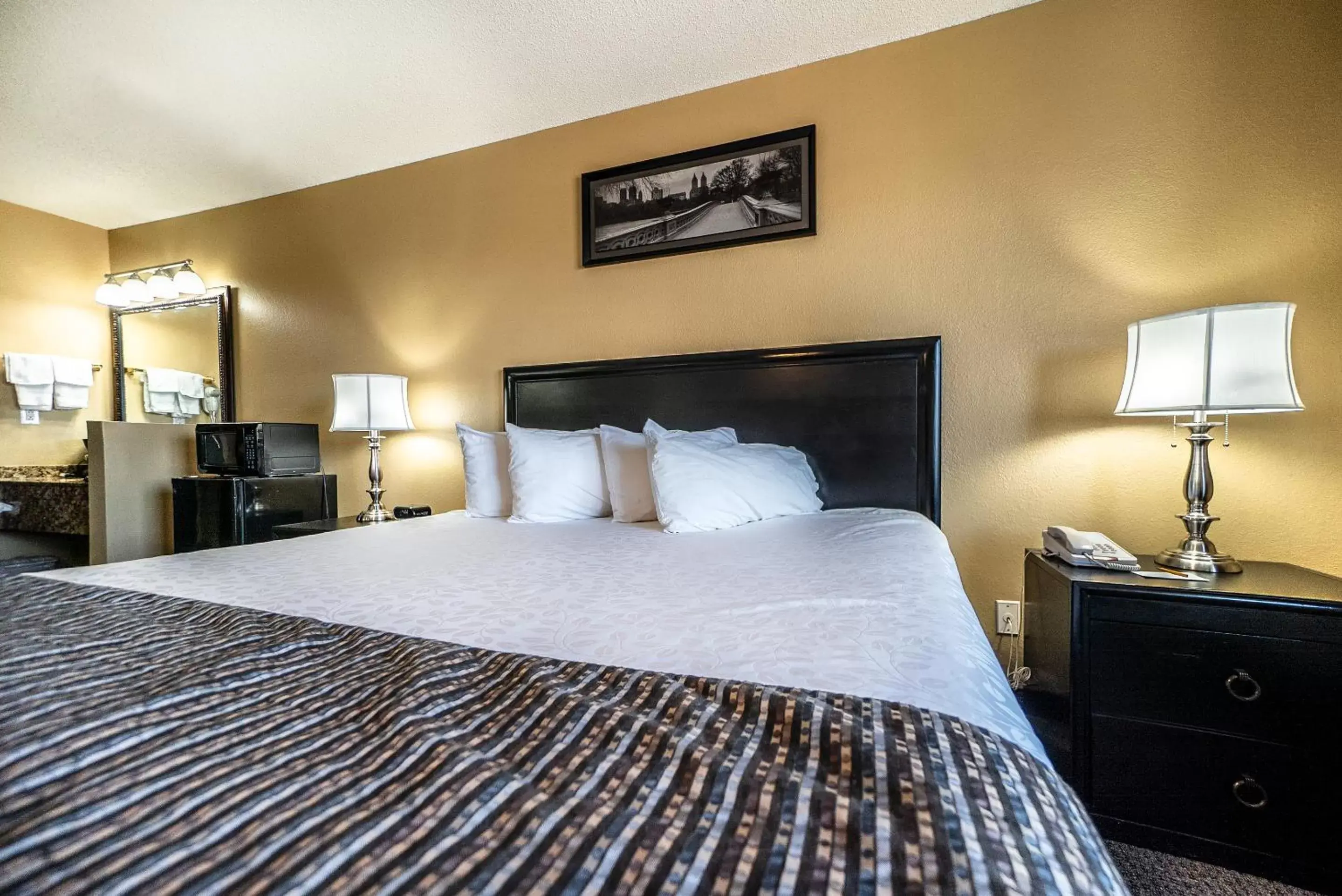 Bed in The Stone Castle Hotel & Conference Center Bed in The Stone Castle Hotel & Conference Center