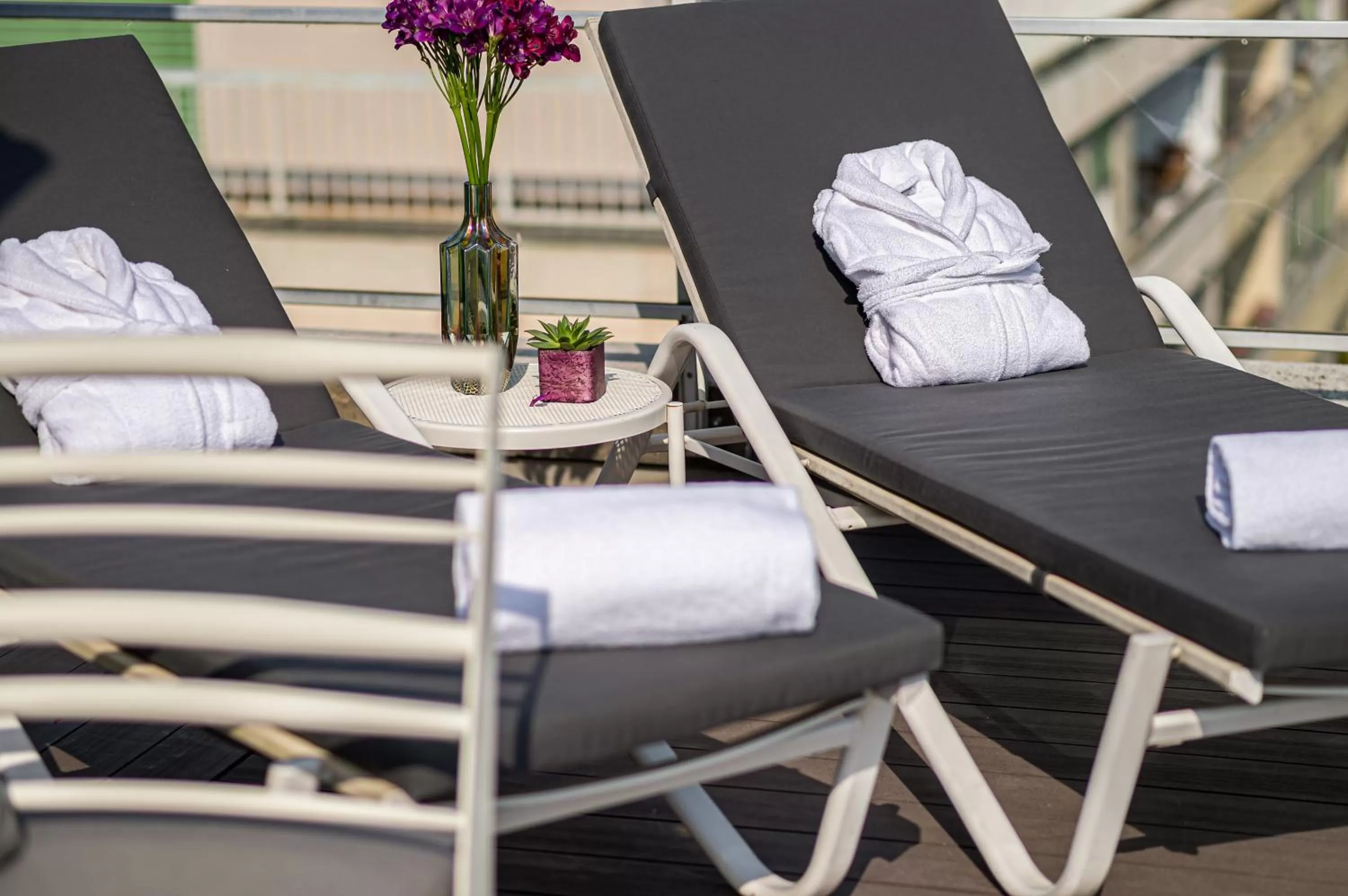 Balcony/Terrace in N’vY Manotel