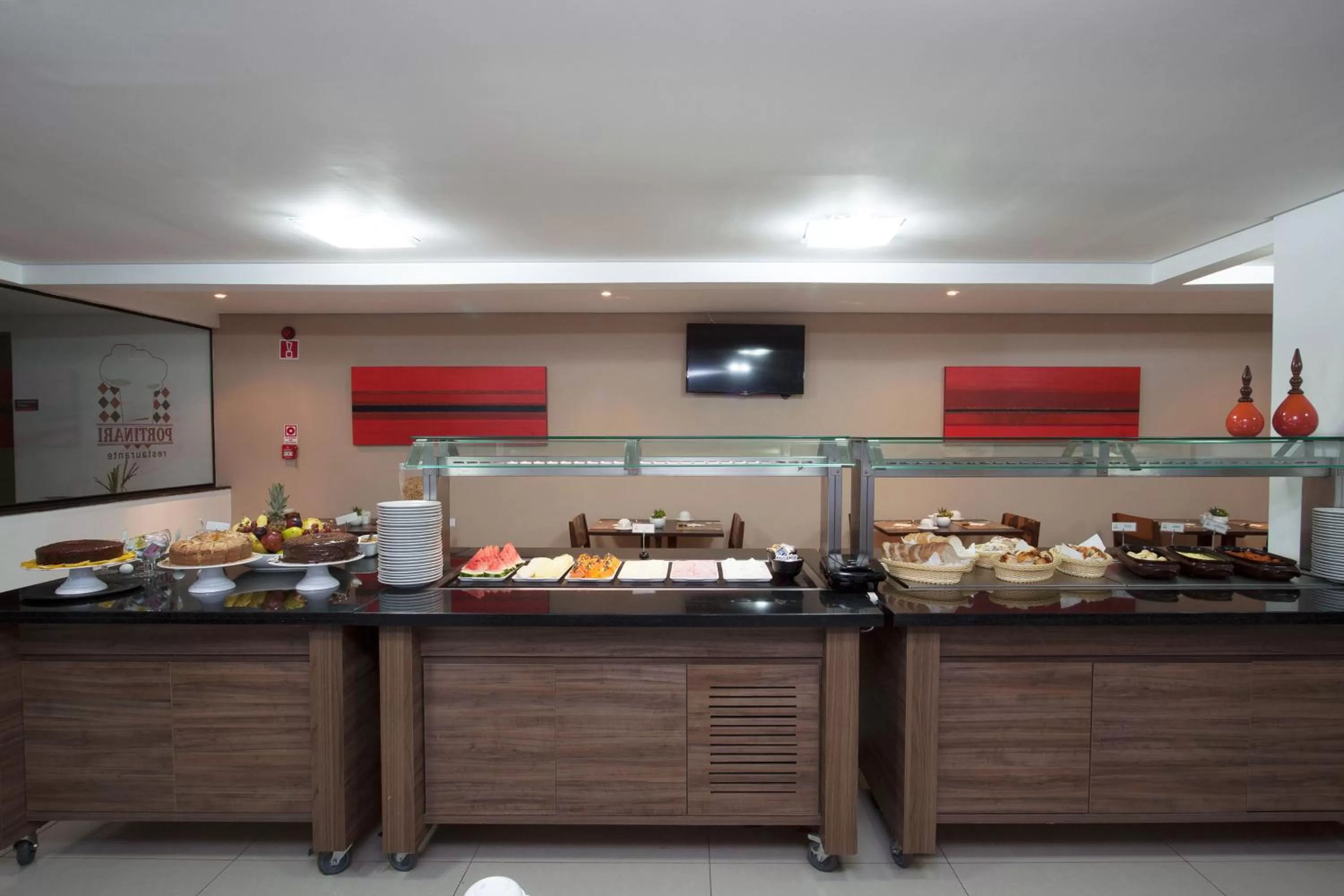 Restaurant/places to eat in Stop Inn Plus Pampulha