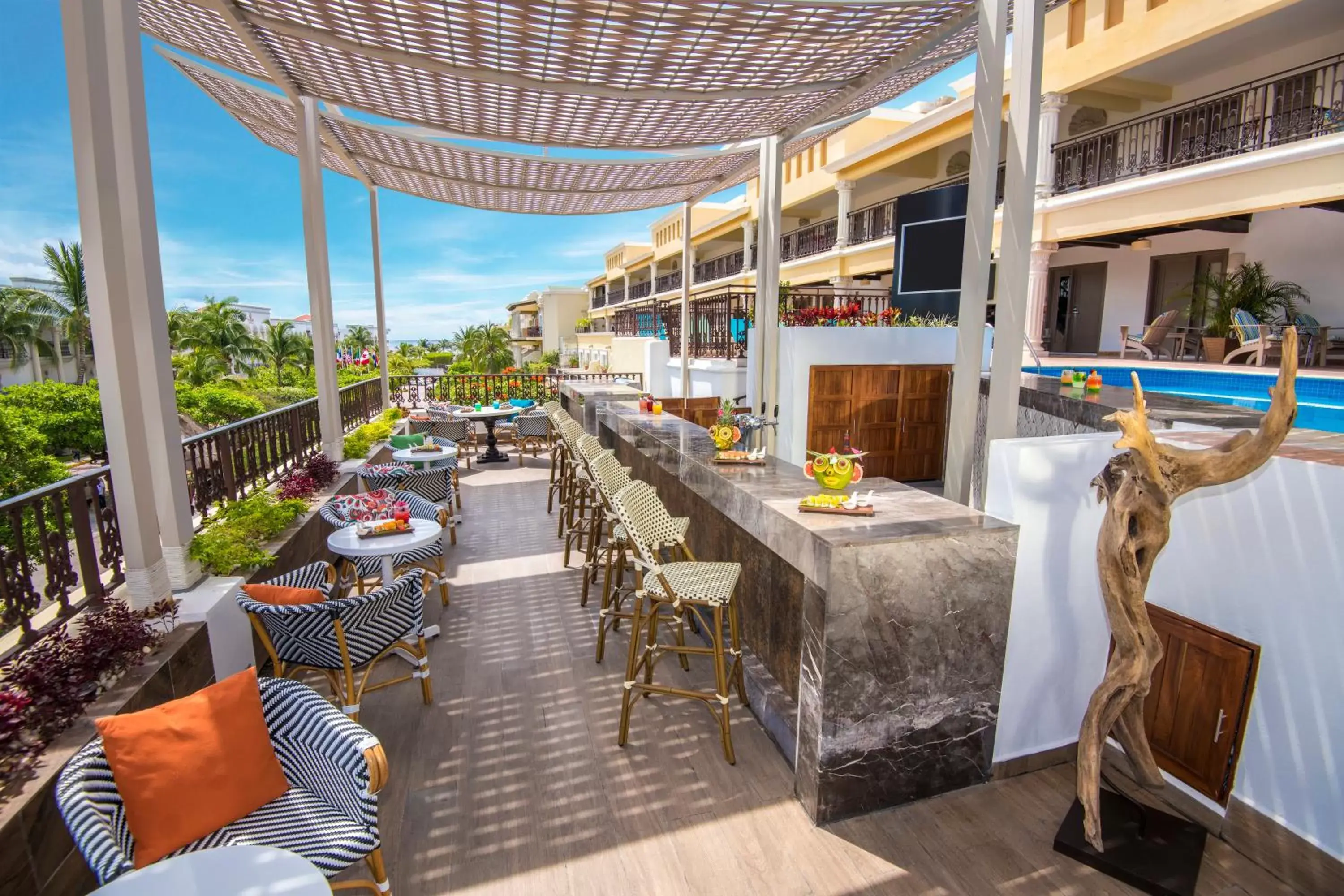 Lounge or bar, Restaurant/Places to Eat in Wyndham Alltra Playa del Carmen Adults Only All Inclusive