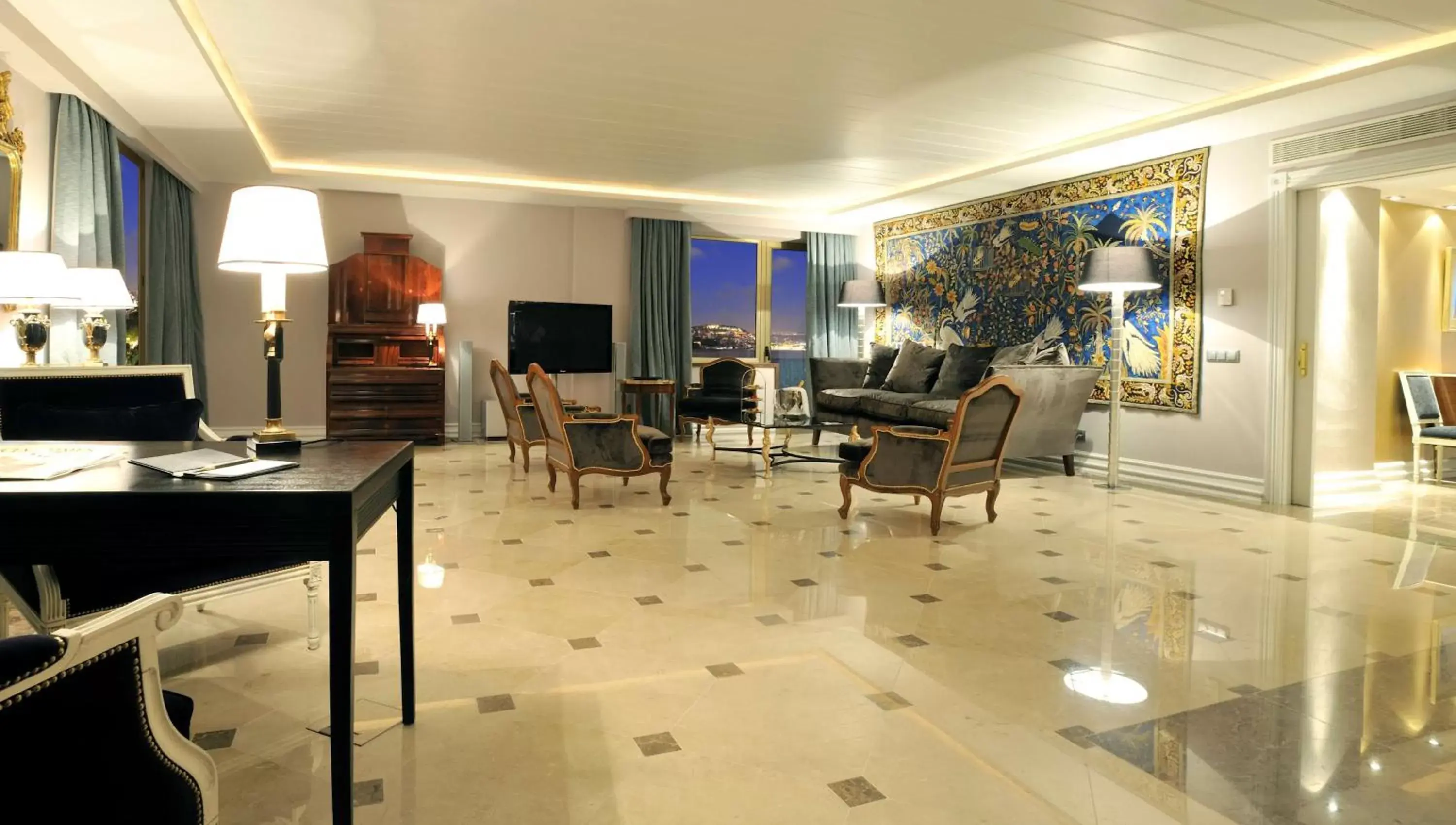 Bedroom in Tivoli Avenida Liberdade Lisboa – A Leading Hotel of the World
