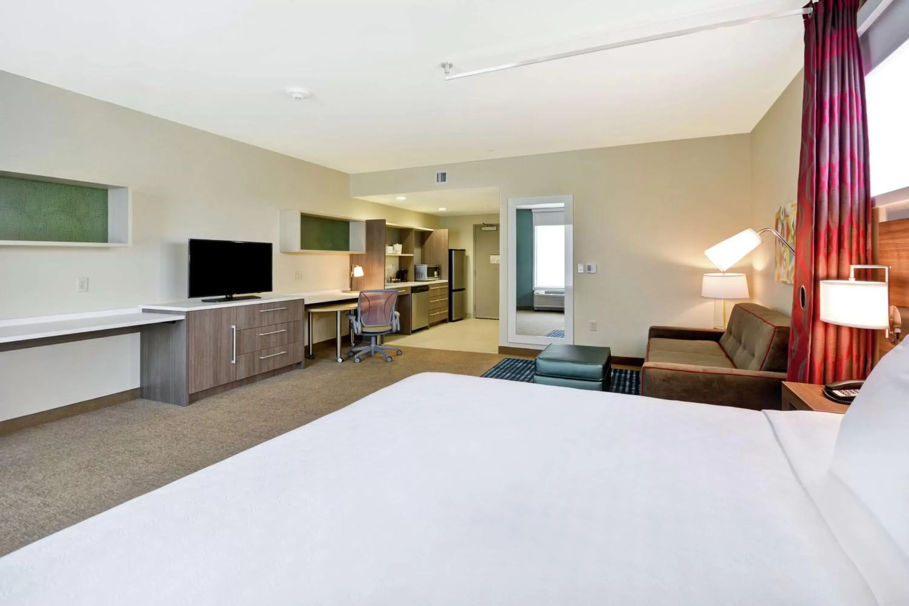 Bedroom in Home2 Suites By Hilton Plymouth Minneapolis