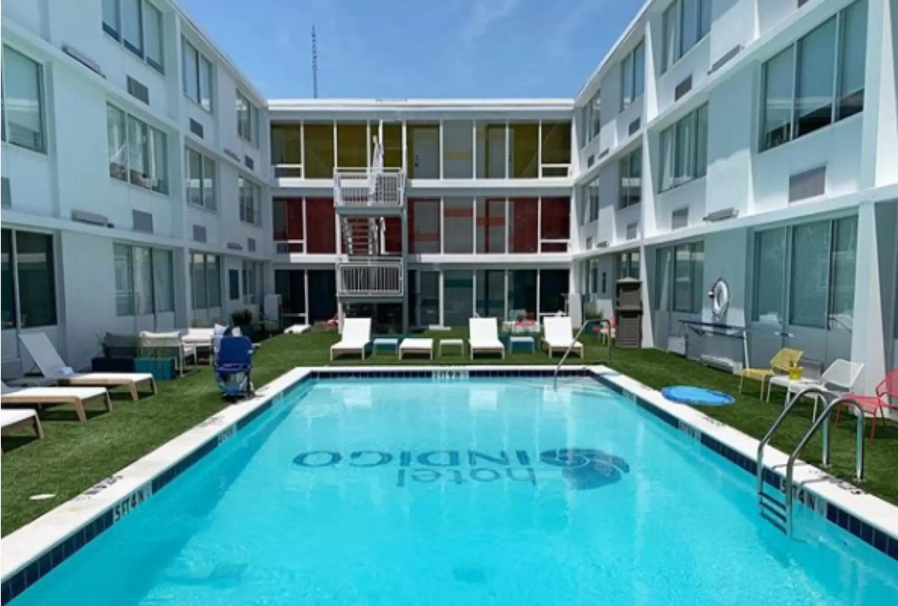 Swimming Pool in Hotel Indigo - Memphis Downtown, an IHG Hotel