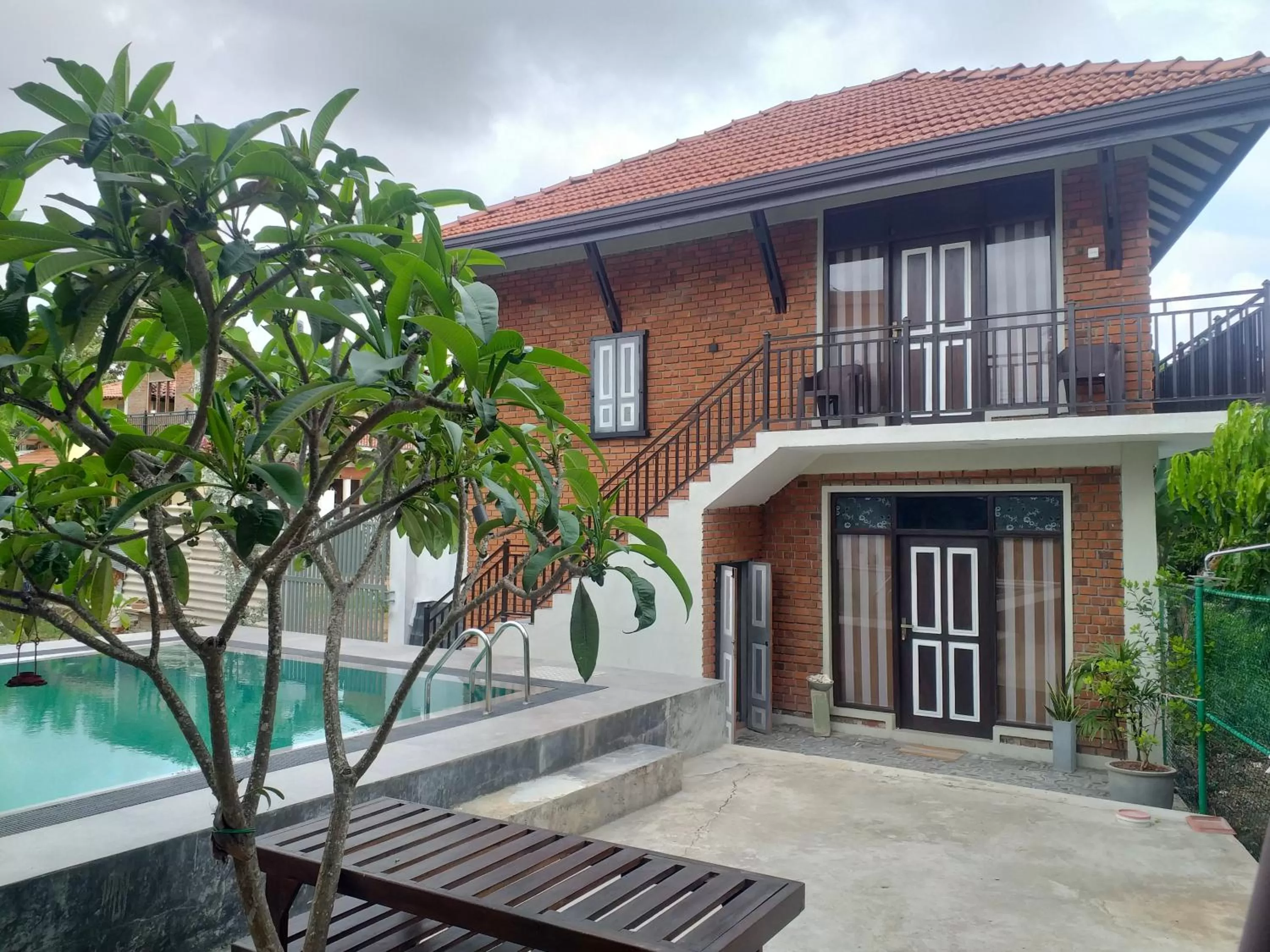 Facade/entrance in Green Wood Villa Negombo