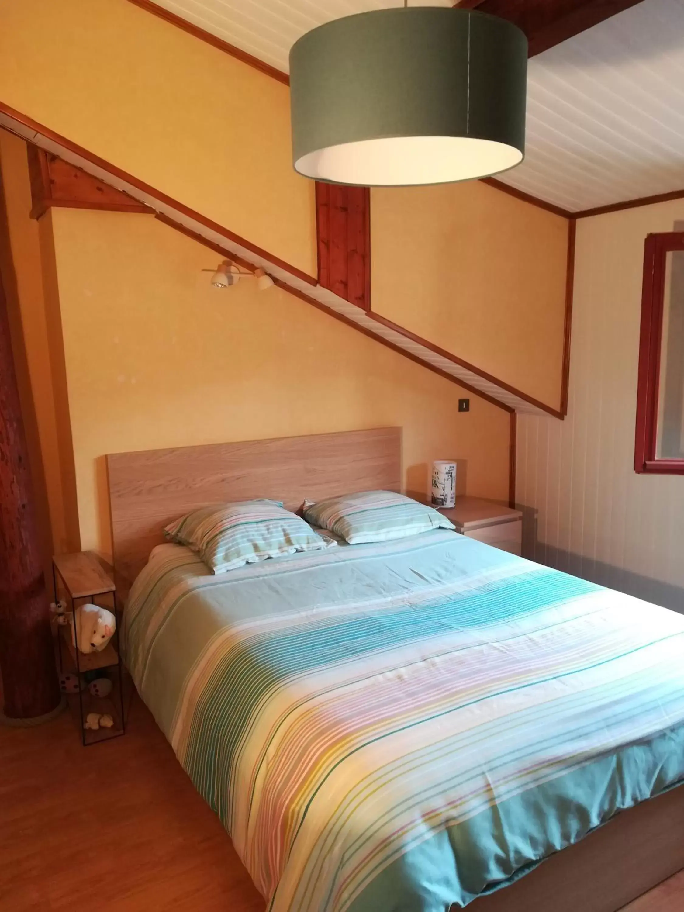 Photo of the whole room, Bed in Maison au calme