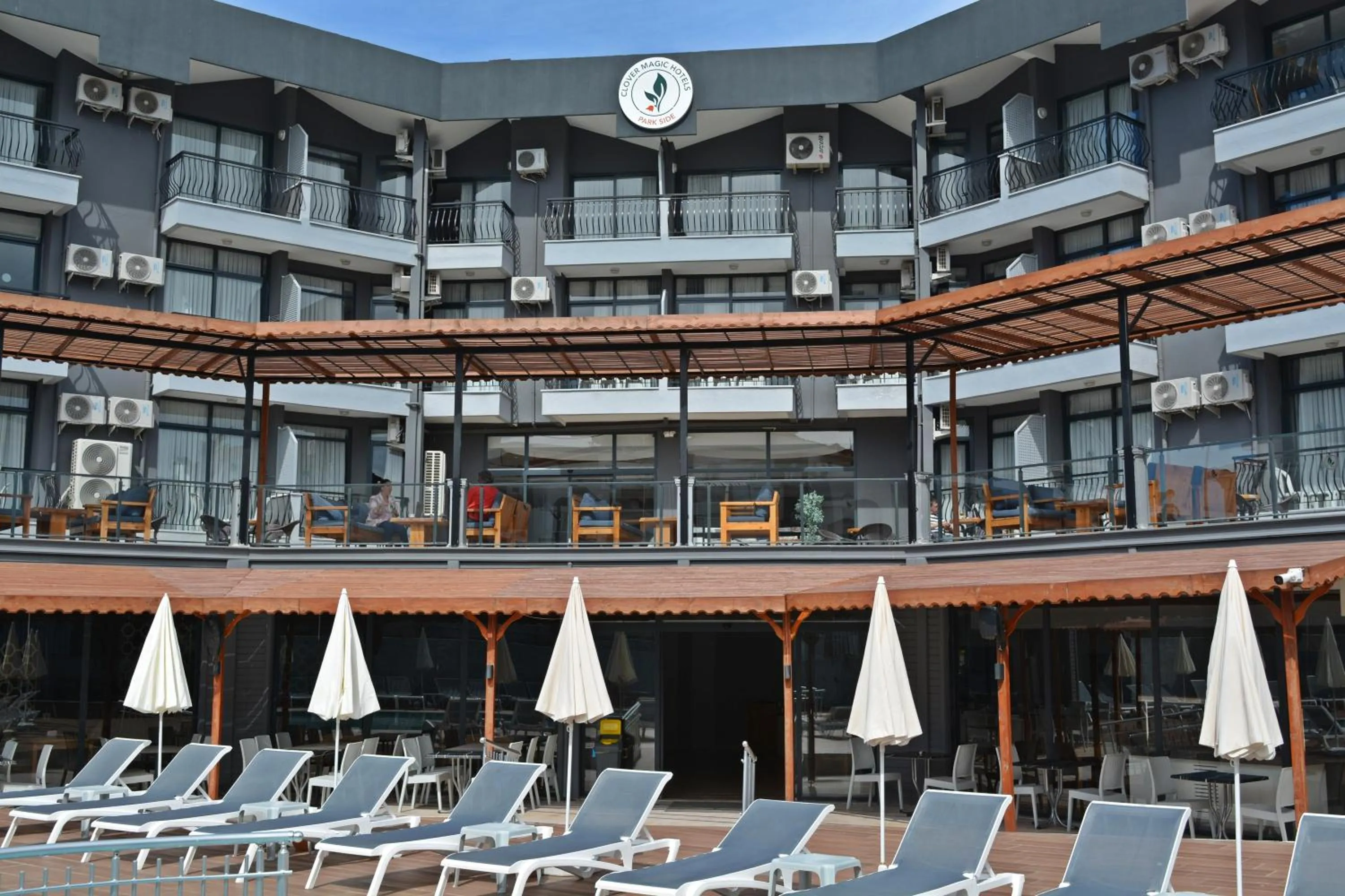 Property building in Clover Magic Park Side Hotel