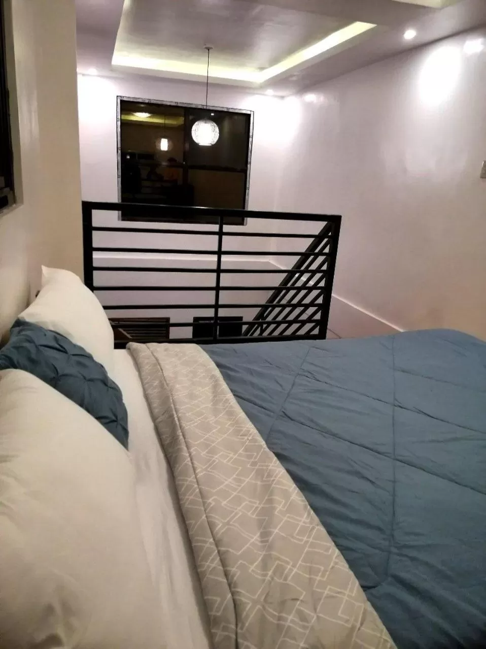 Bed in Purple Orchid Bed and Breakfast