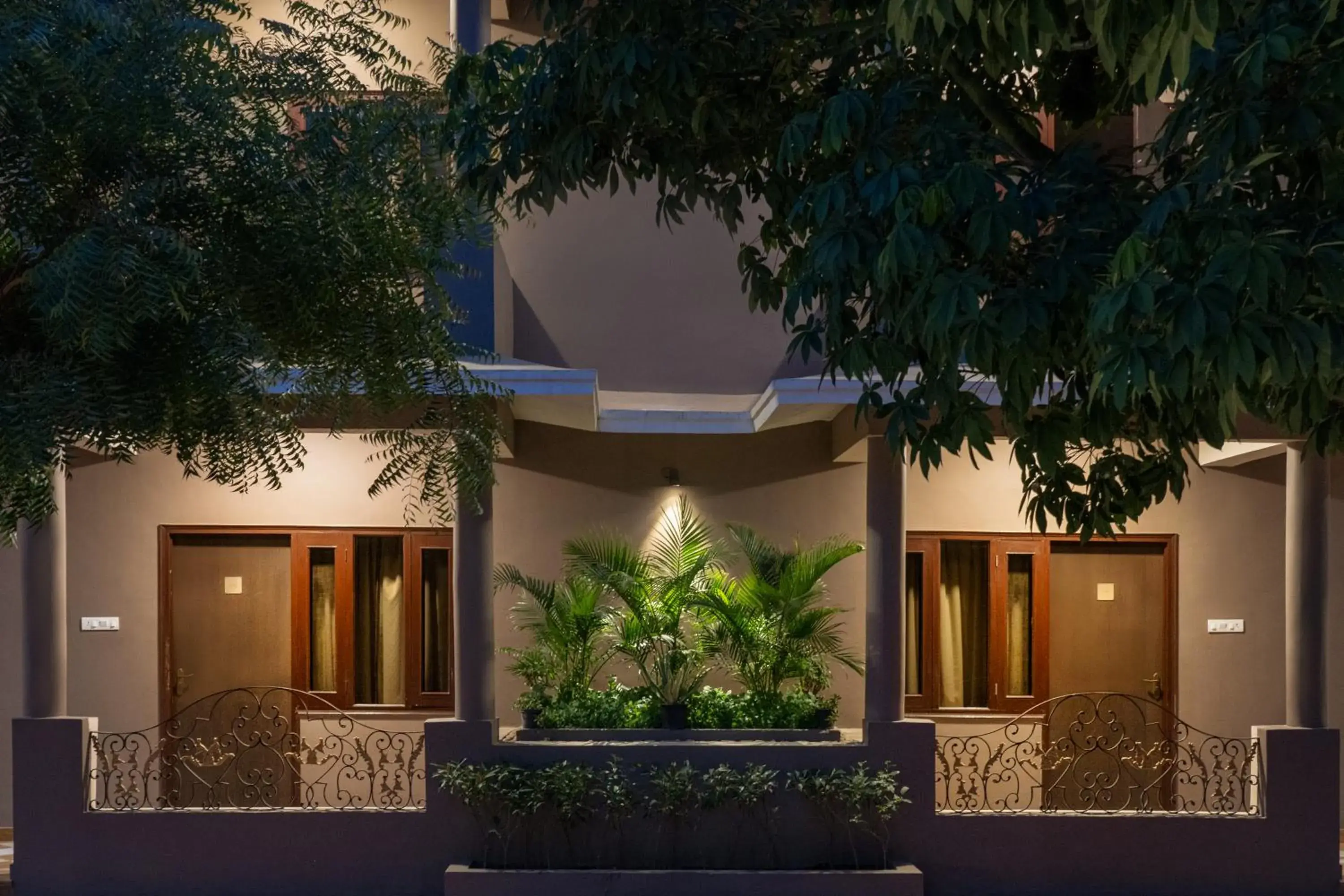 Facade/entrance, Property Building in Araliayas Resort & Spa