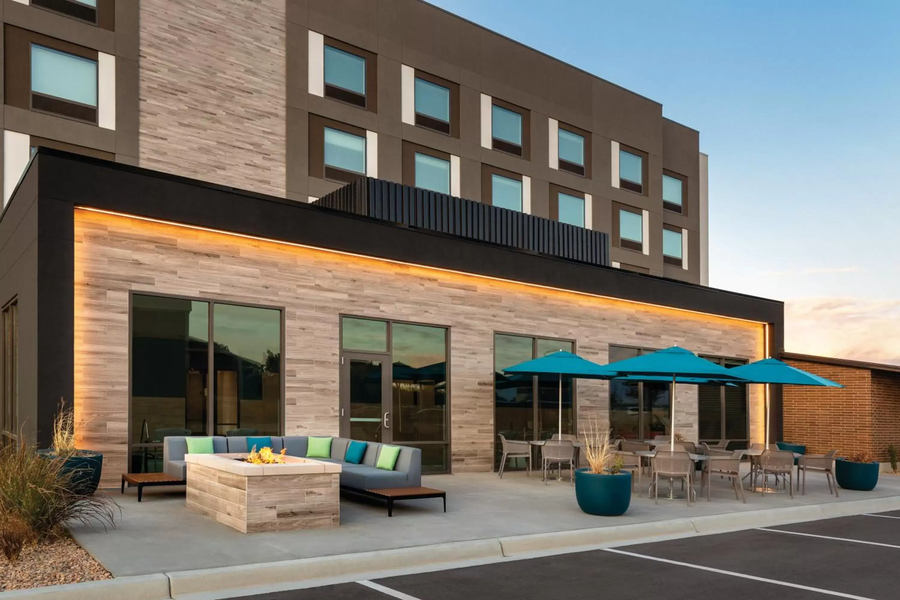 Property Building in Hampton Inn West Valley Salt Lake City