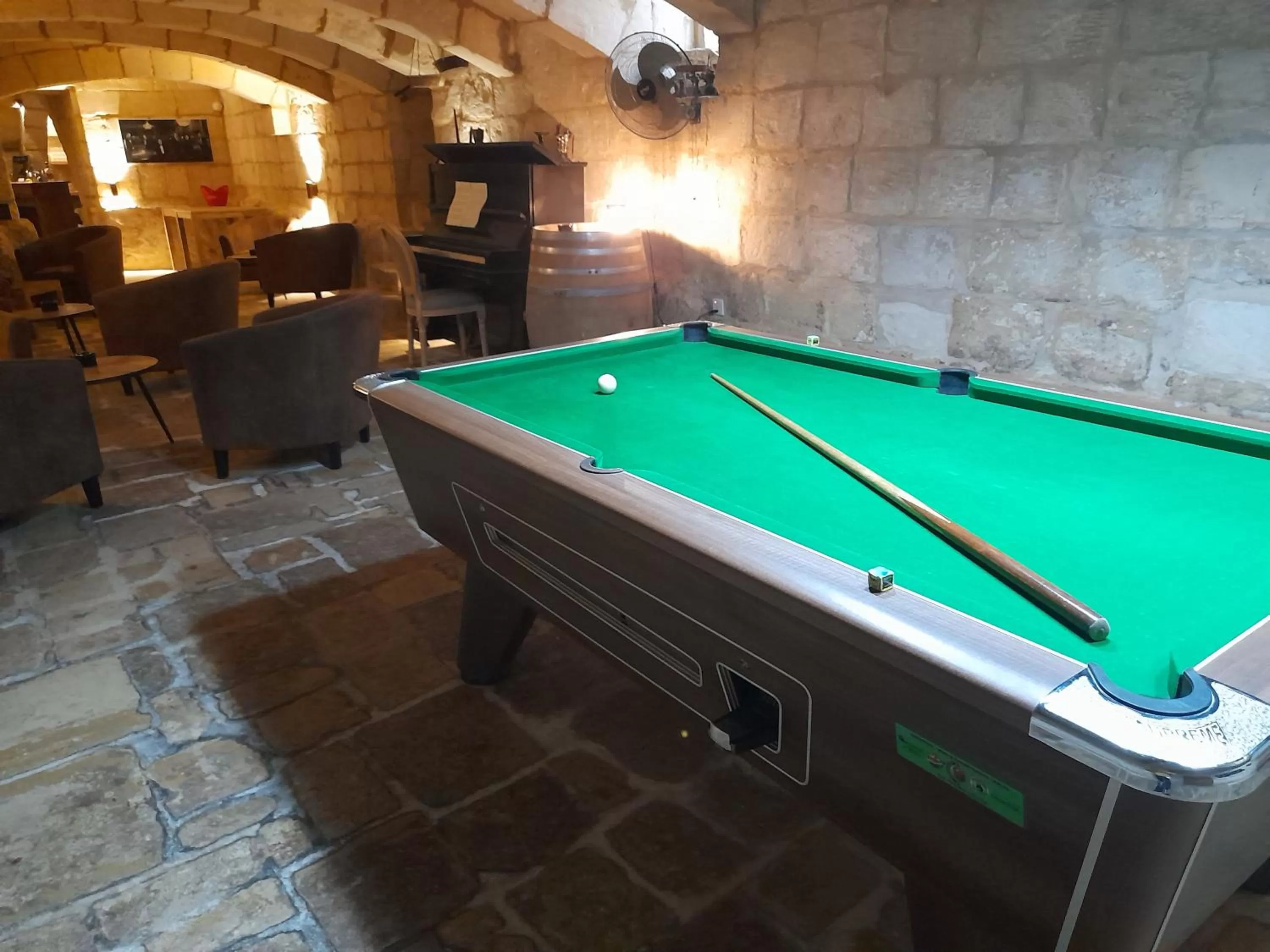 Communal lounge/ TV room in Palazzo Pisani Malta Boutique and SPA