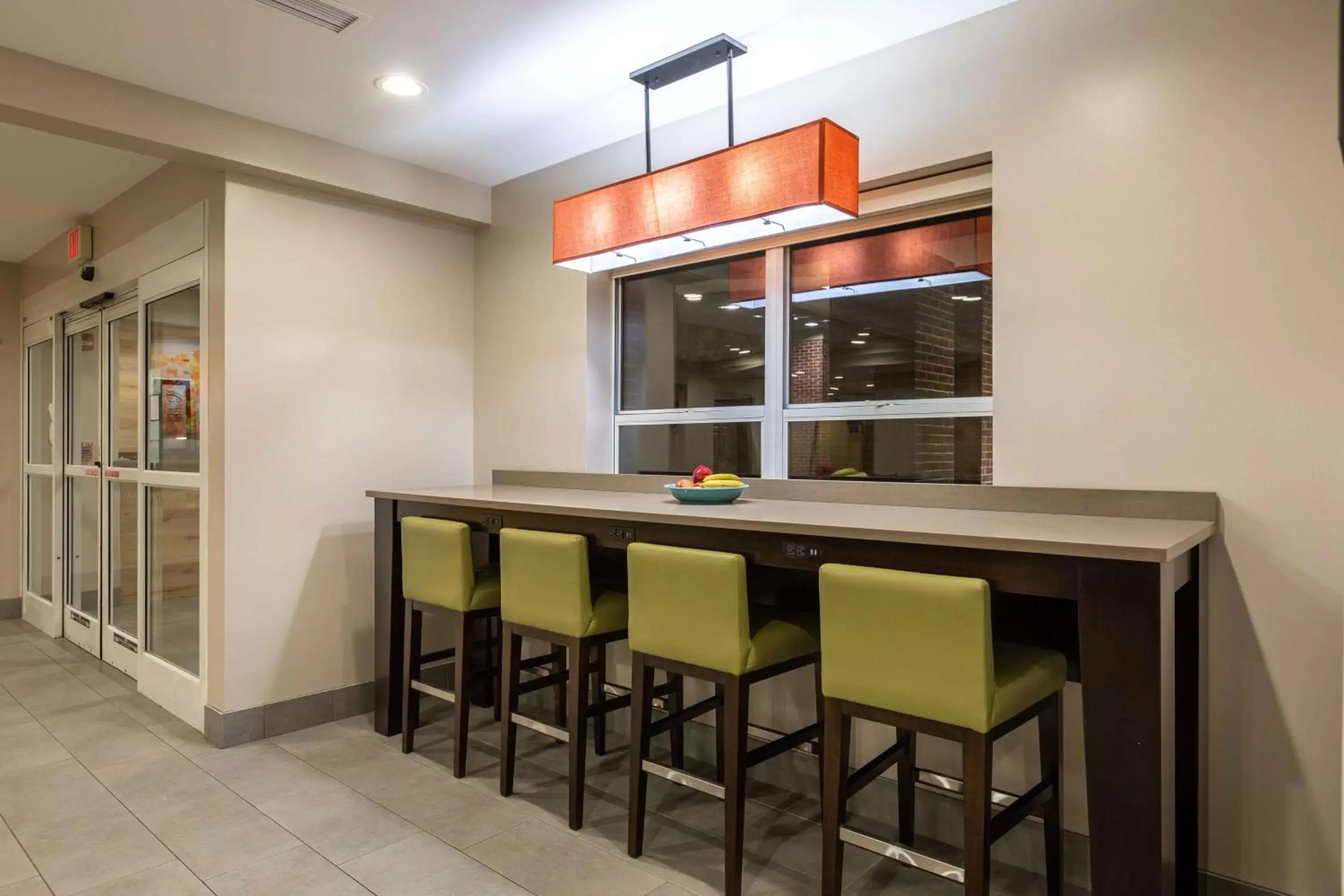 Lobby or reception, Lounge/Bar in Country Inn & Suites by Radisson, Anderson, SC