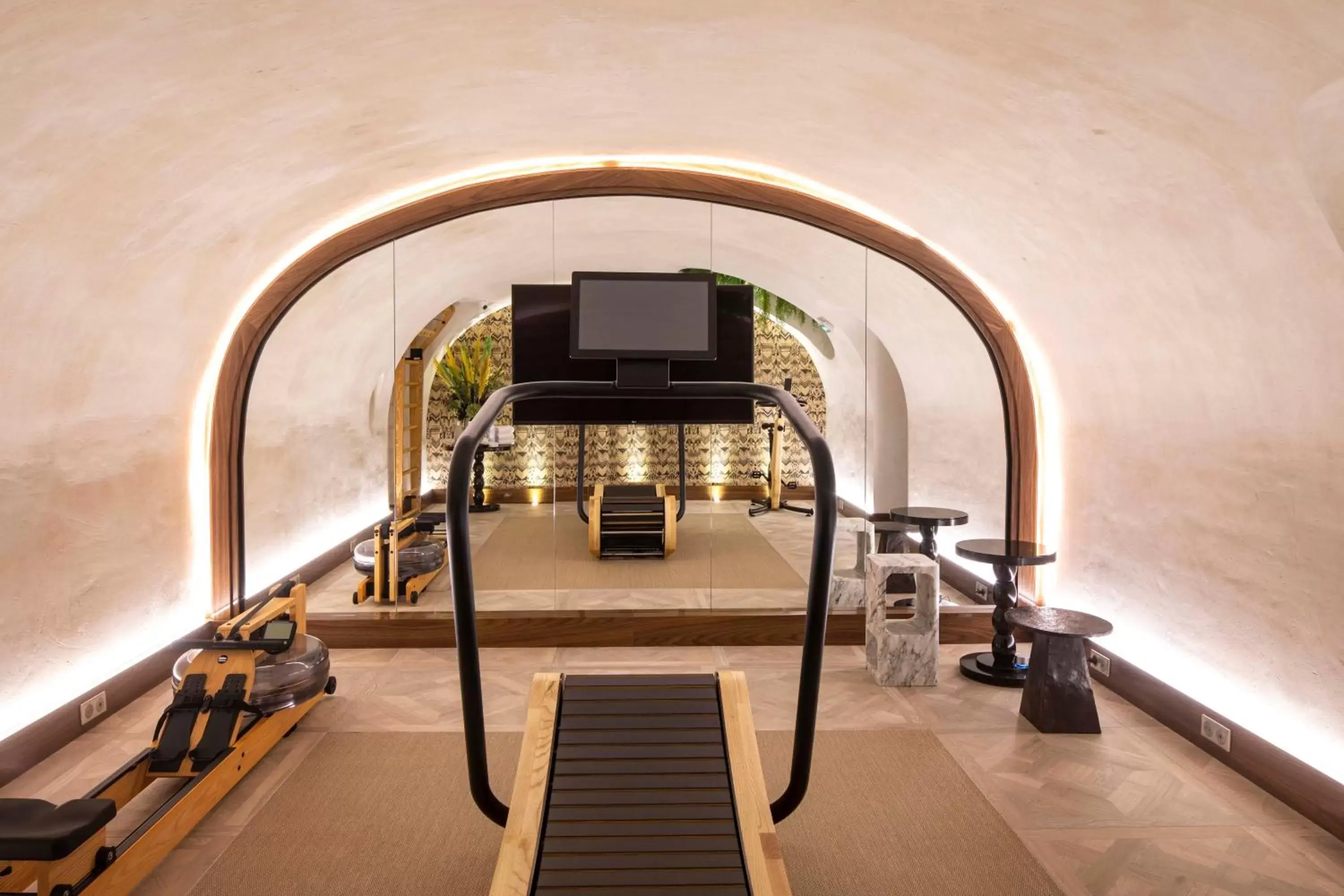 Fitness centre/facilities in Hotel Phileas Lazare & Spa - Opera Fitness centre/facilities in Hotel Phileas Lazare & Spa - Opera