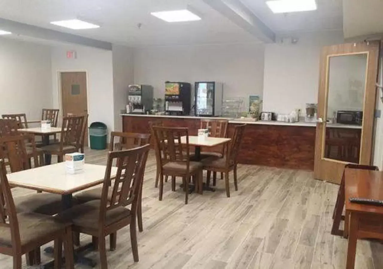 Continental breakfast, Restaurant/Places to Eat in Quality Inn & Suites Schoharie near Howe Caverns