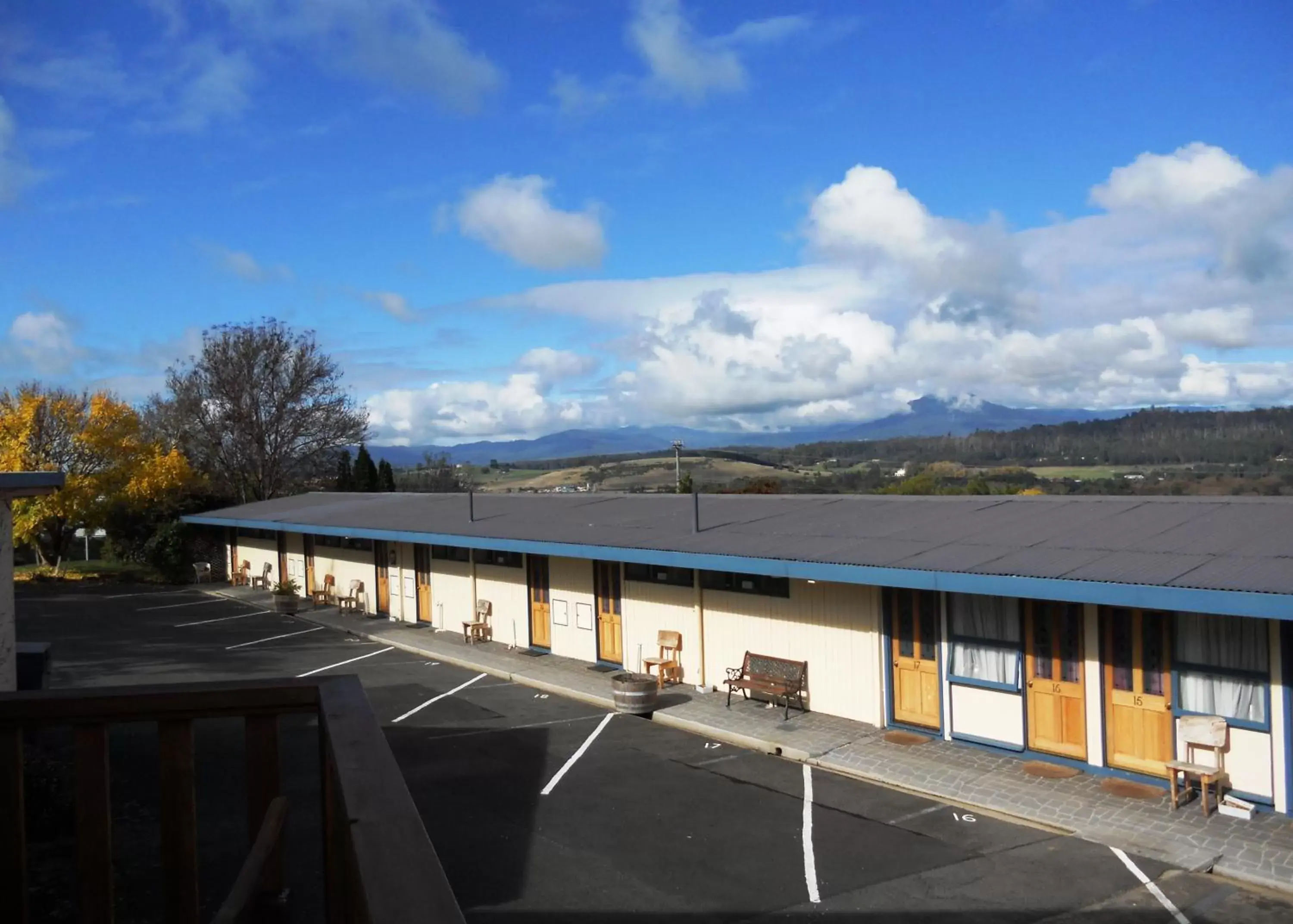 Facade/entrance in Mountain View Country Inn