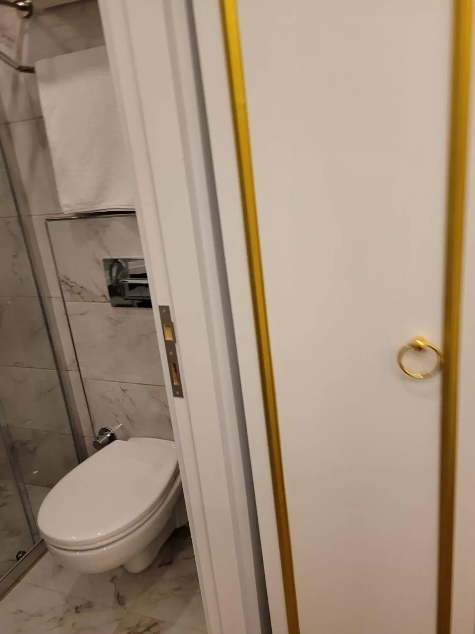 Bathroom in MR BEYAZ BUTİK HOTEL