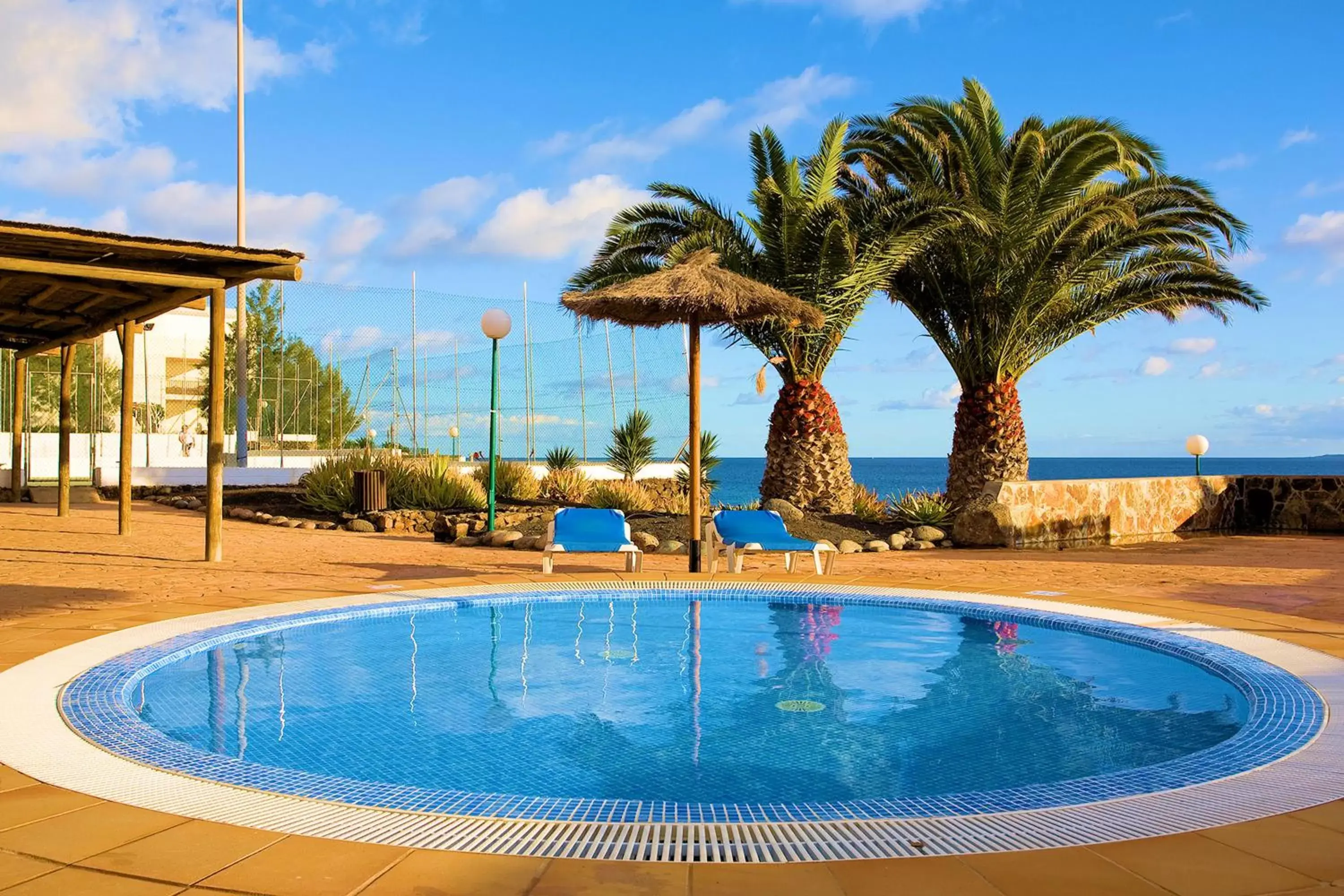 Swimming Pool in SBH Hotel Royal Mónica